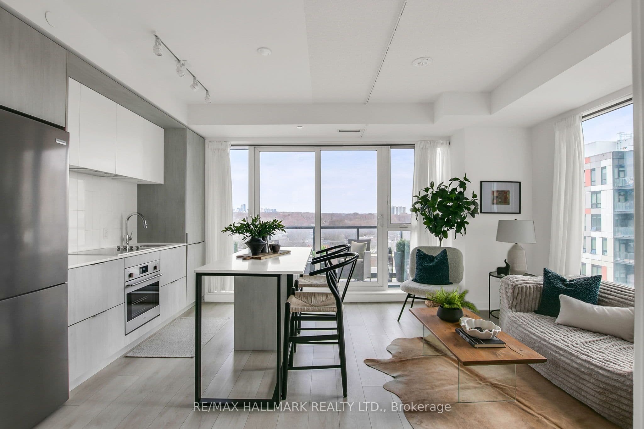 Unit 1021 35 Tubman Avenue photo 1