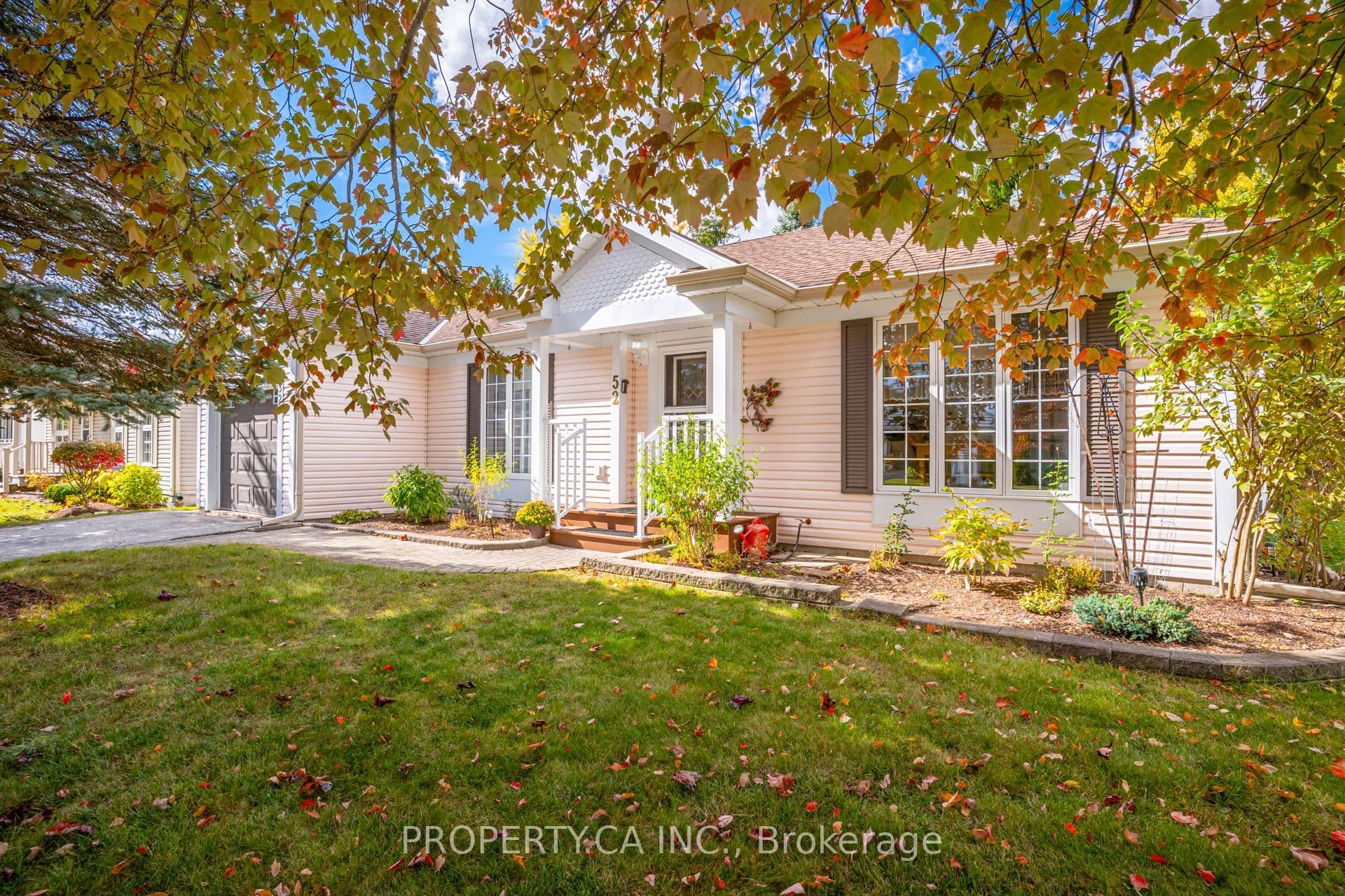 52 Pineridge Road photo 1