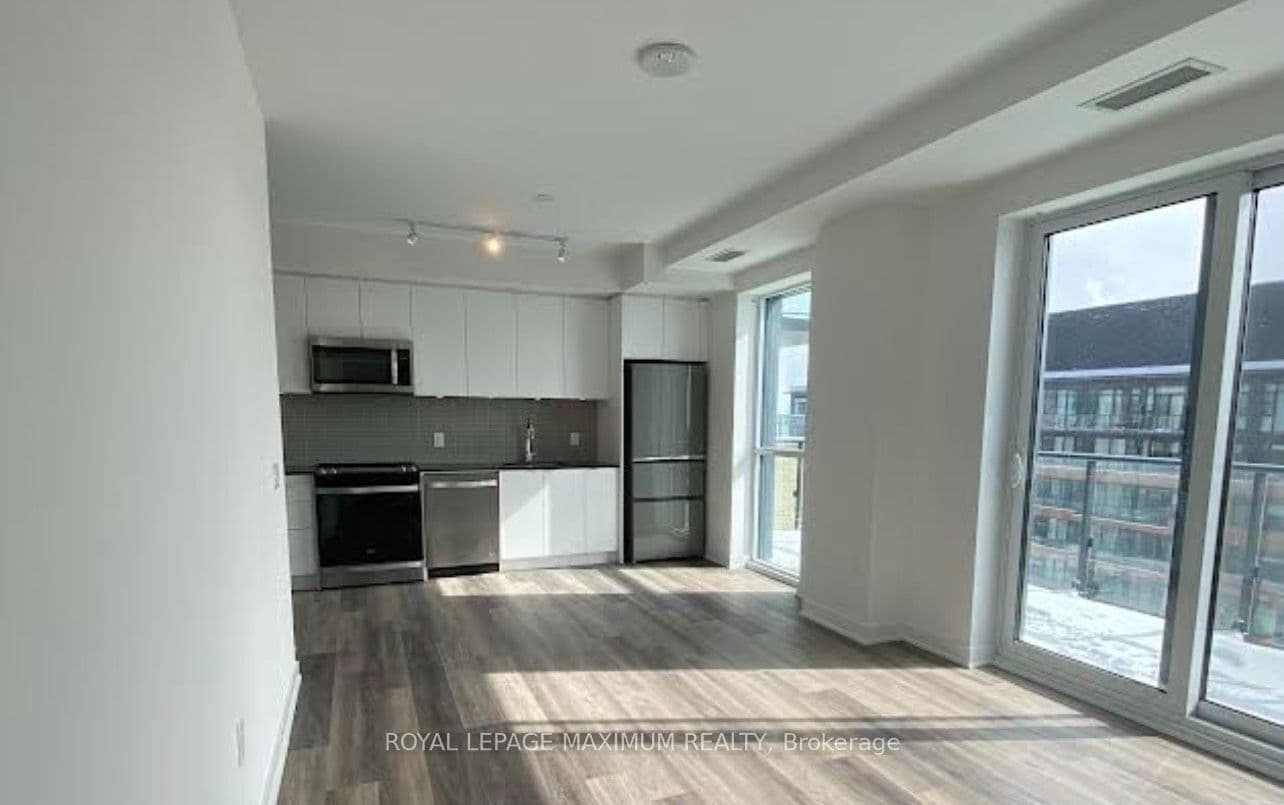 Unit 1012 100 Eagle Rock Way photo 1
