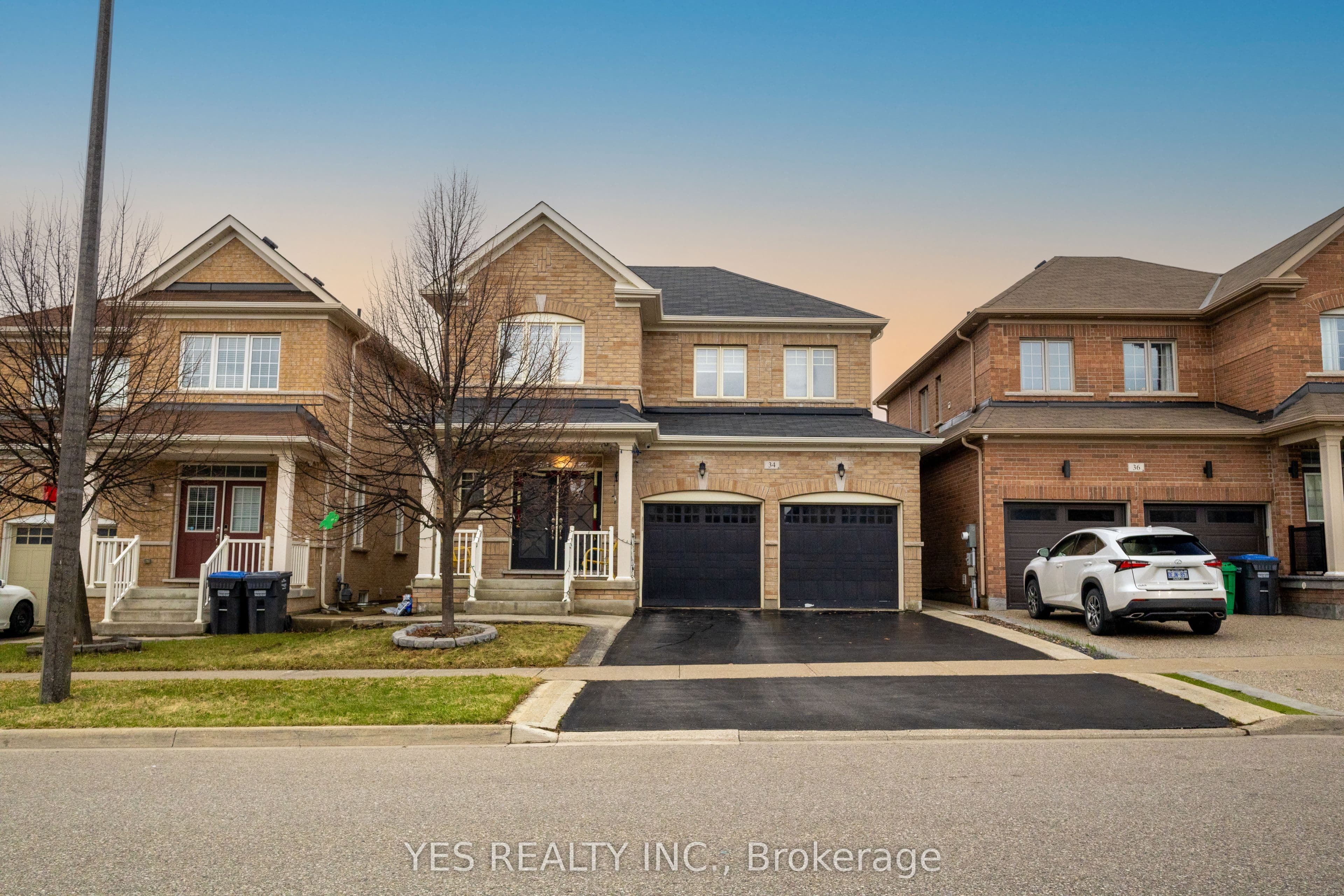 34 Newhouse Boulevard photo 1
