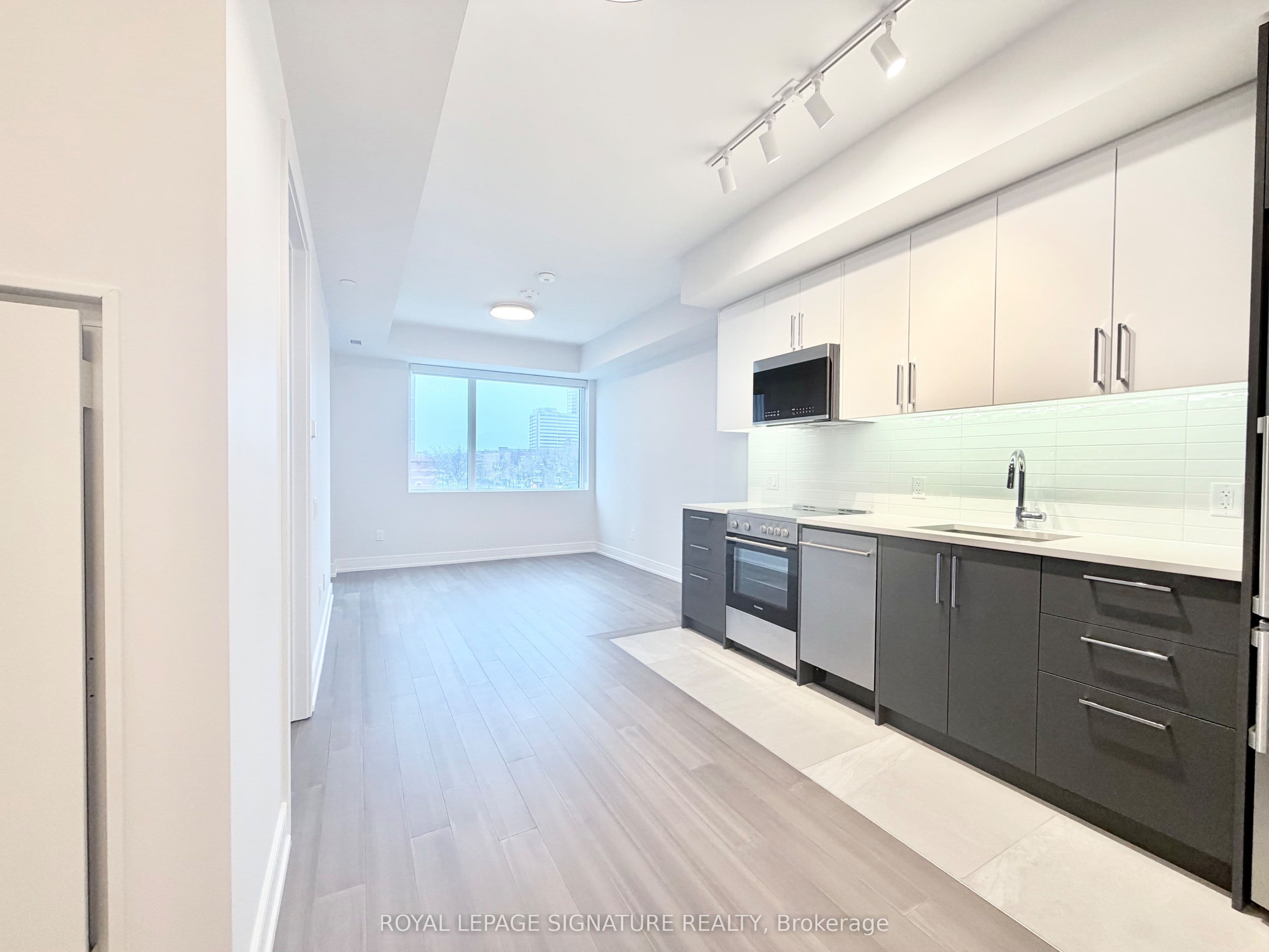 Unit 903 664 Spadina Avenue photo 1