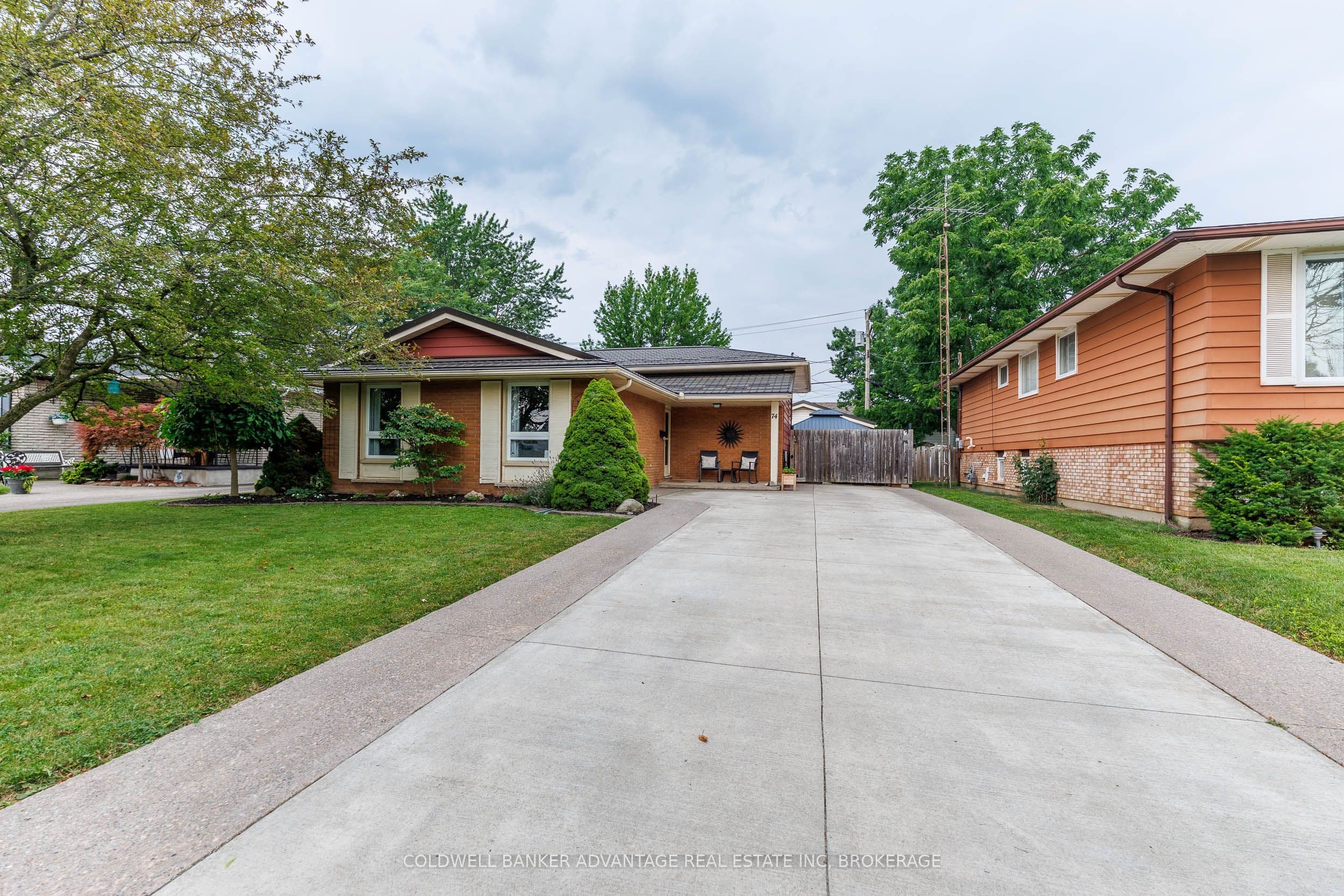 74 Pinehurst Drive photo 1