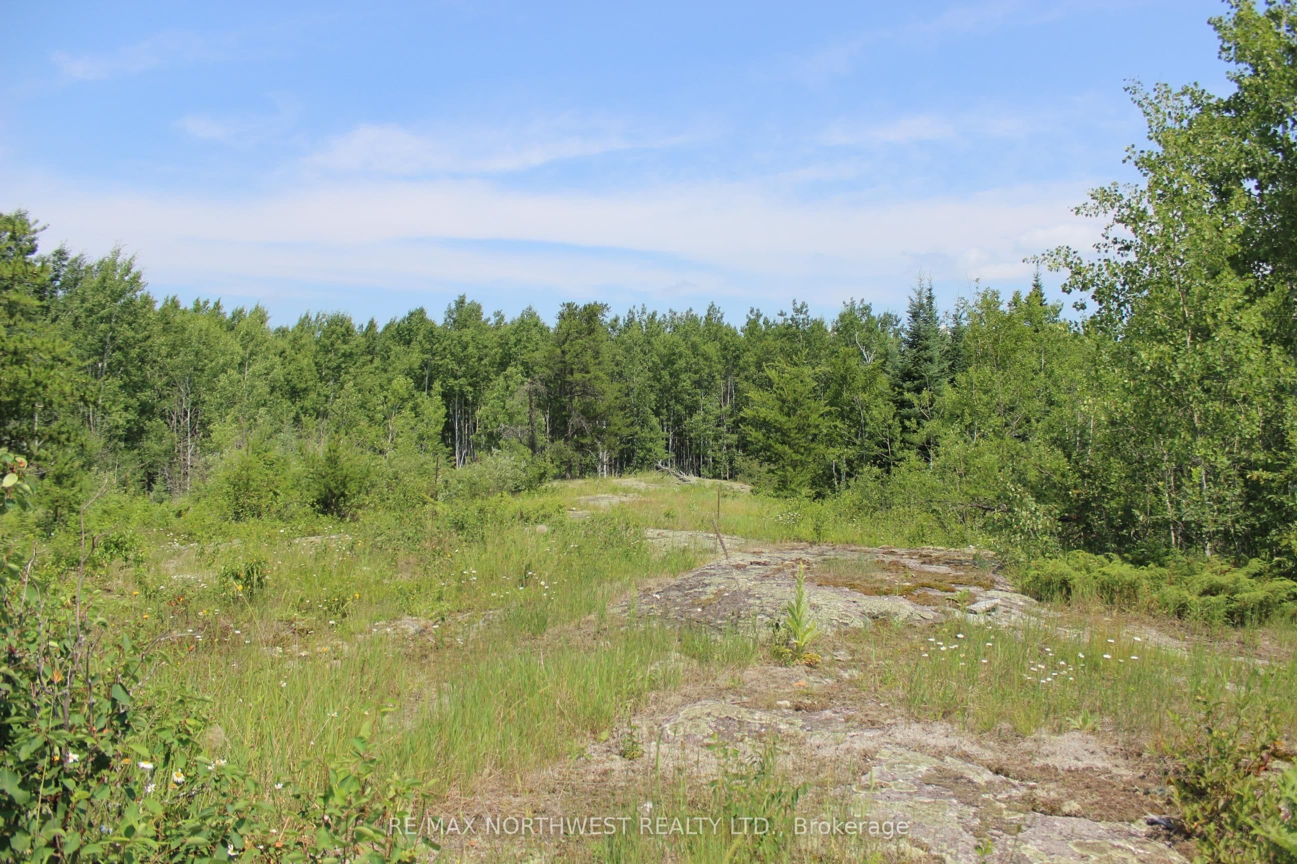PCL 18228 HWY 600 photo 1