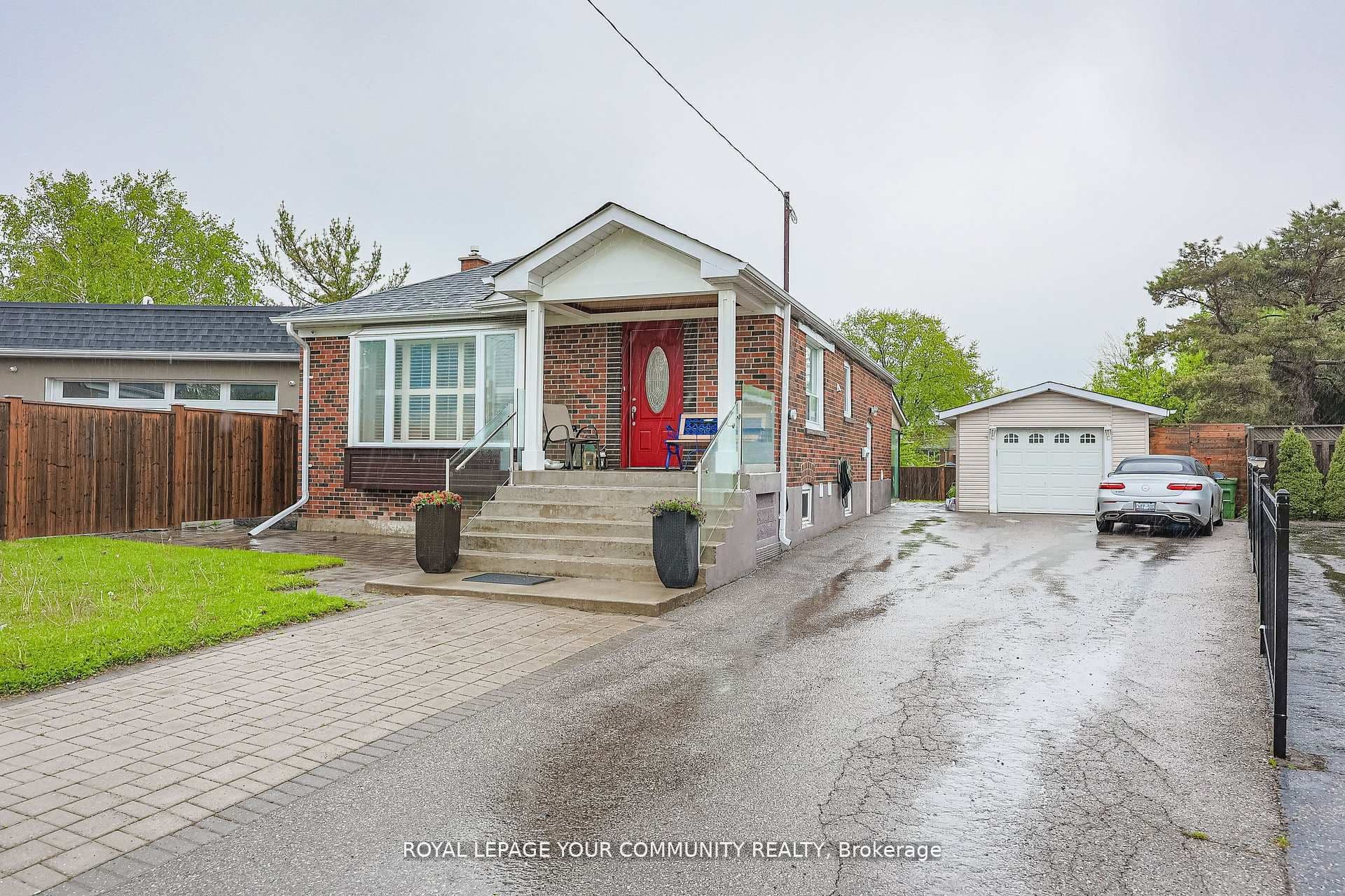 Unit Lower 52 Princeway Drive photo 1