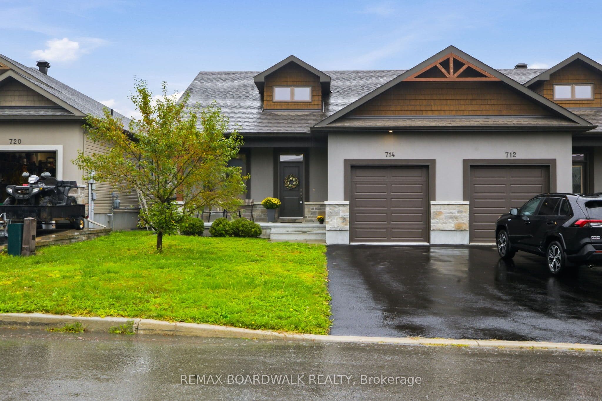 714 Maurice Stead Street photo 1