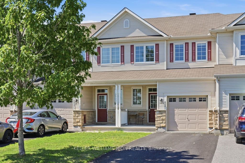 493 Ashbourne Crescent photo 1