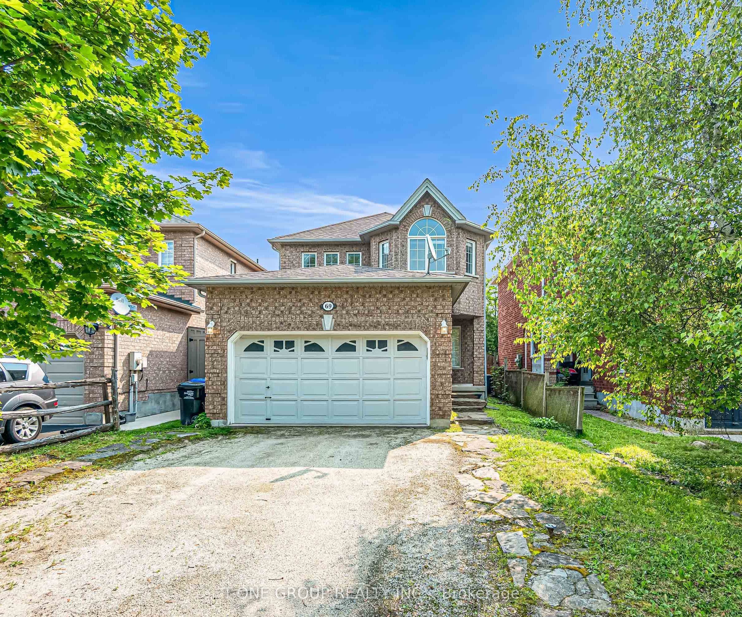 69 Smith Street photo 1
