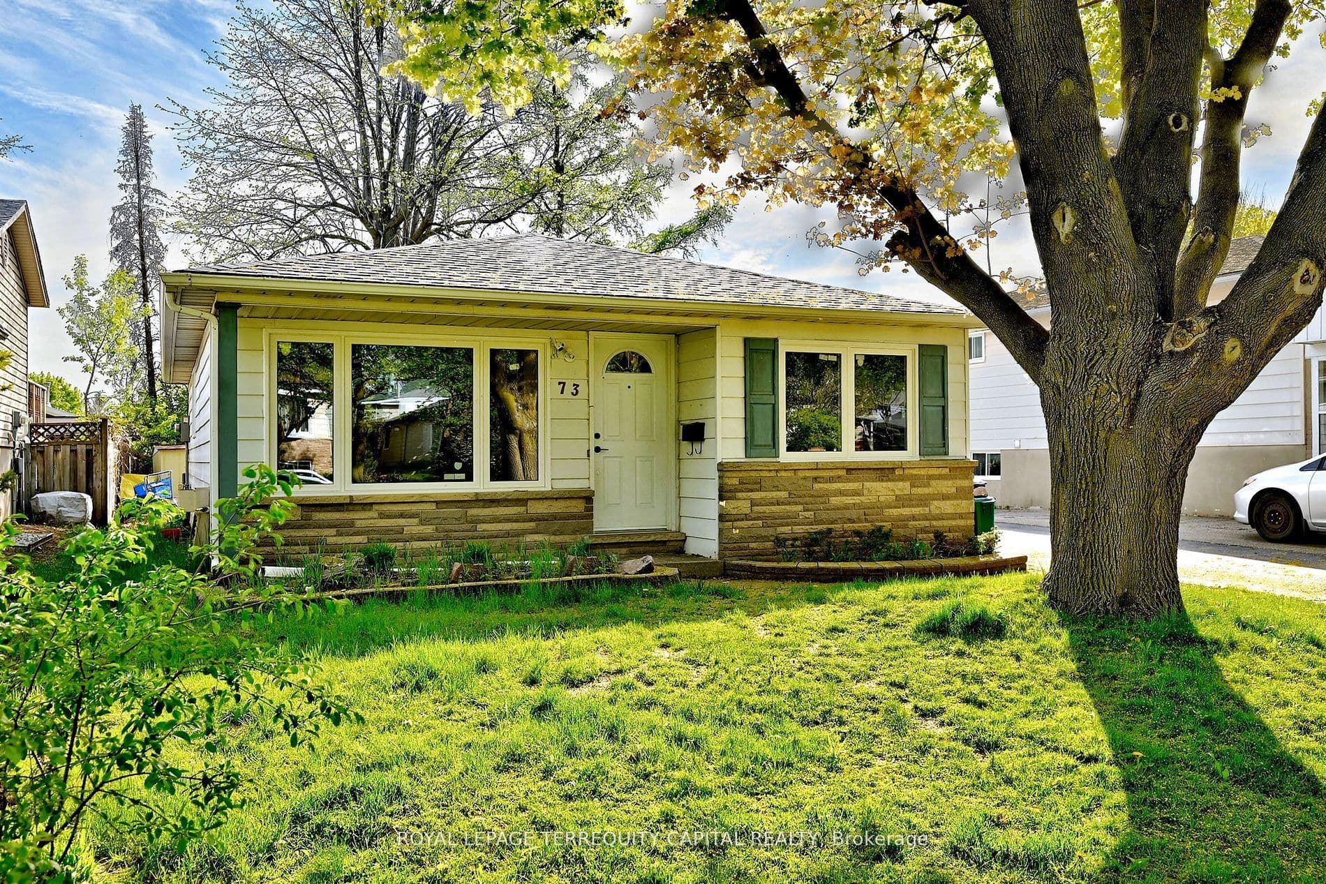 Unit Lower 73 Hickory Heights Crescent photo 1
