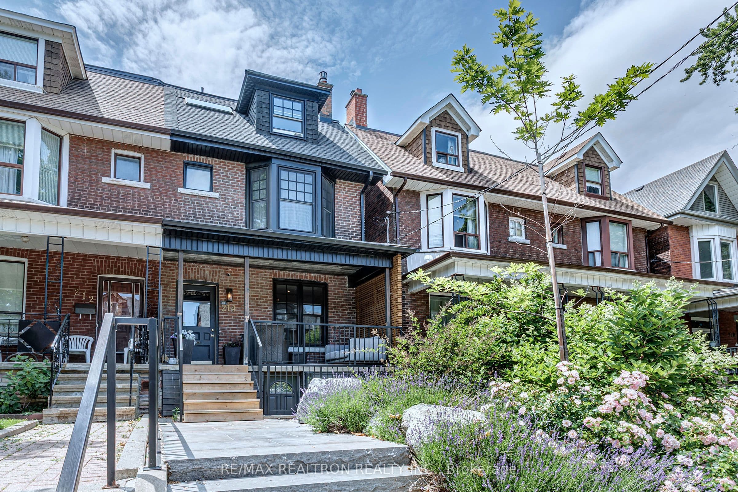 214 Grace Street photo 1