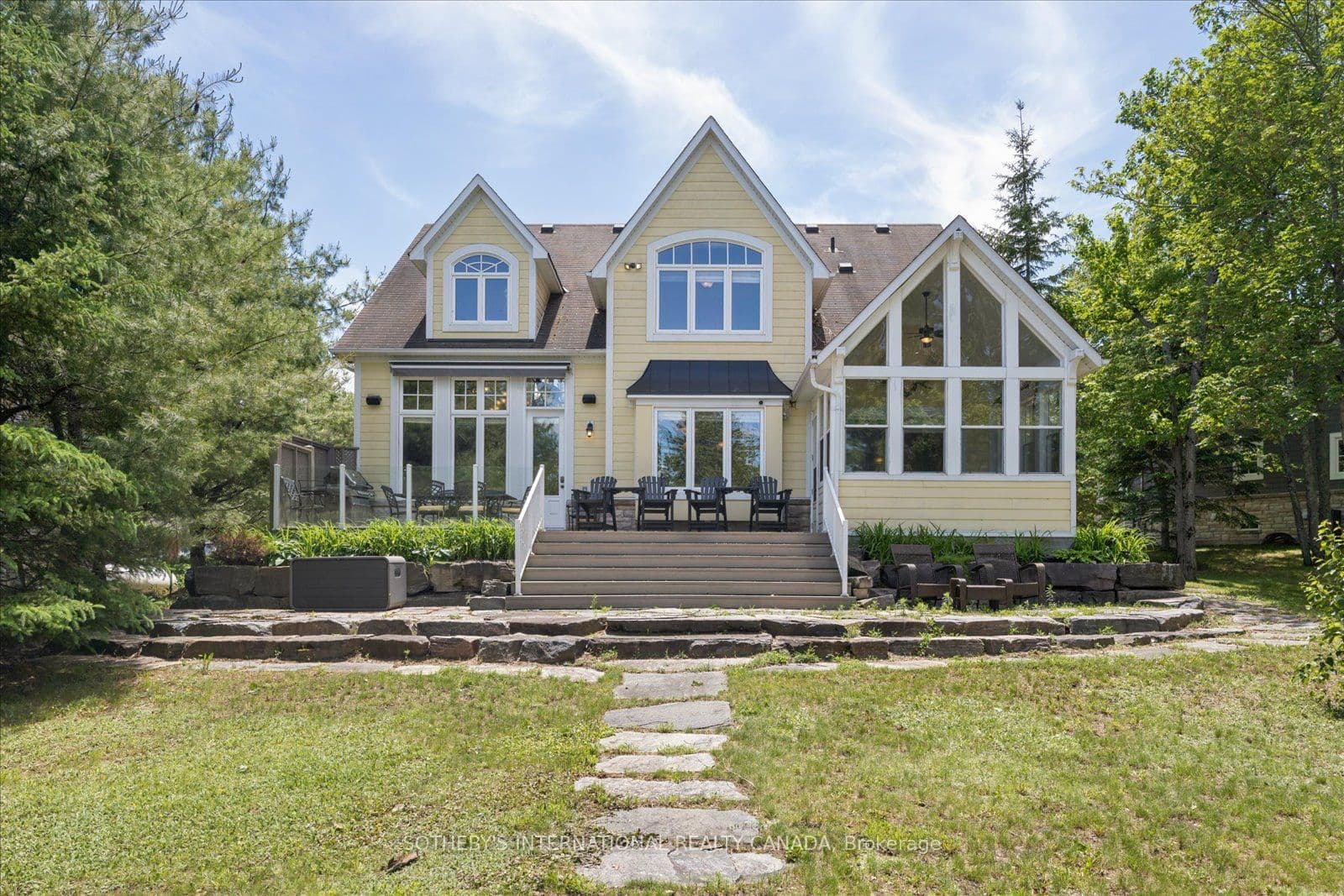 Unit 7 1214 Hamilton Road photo 1