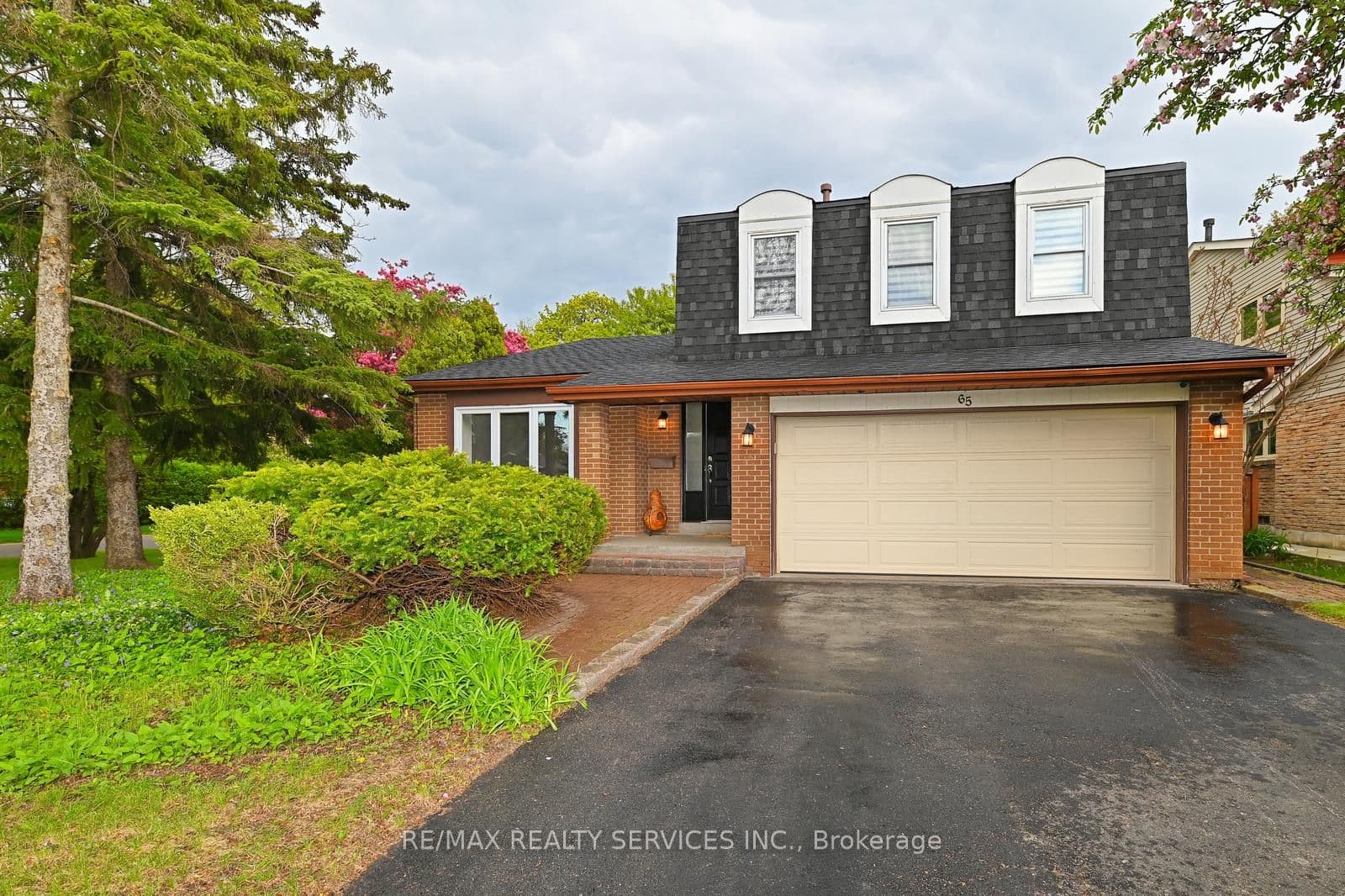 65 Massey Street photo 1