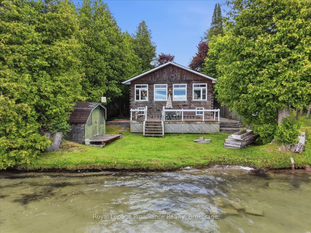 838 Trenear Road photo 1