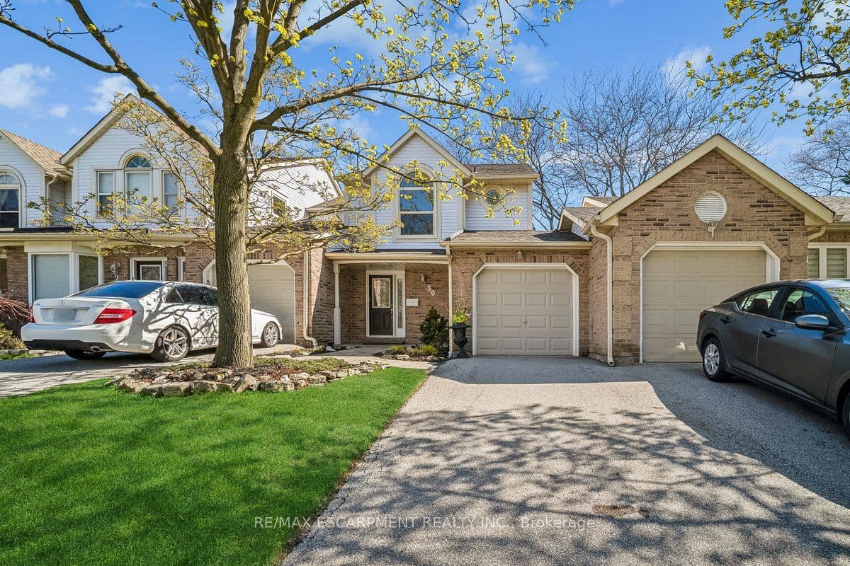 Unit 30 5255 Lakeshore Road photo 1