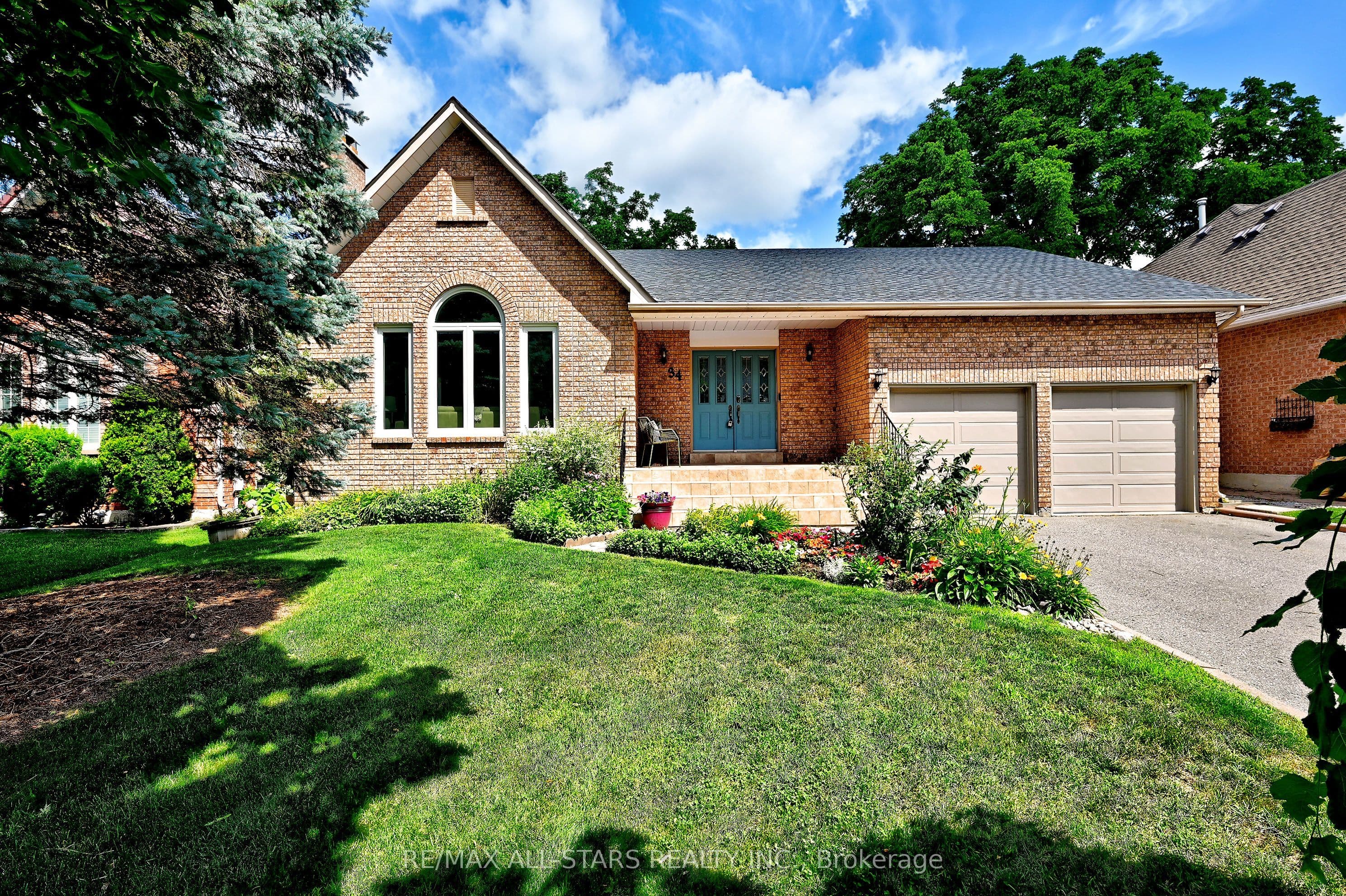 34 Captain Armstrong Lane photo 1