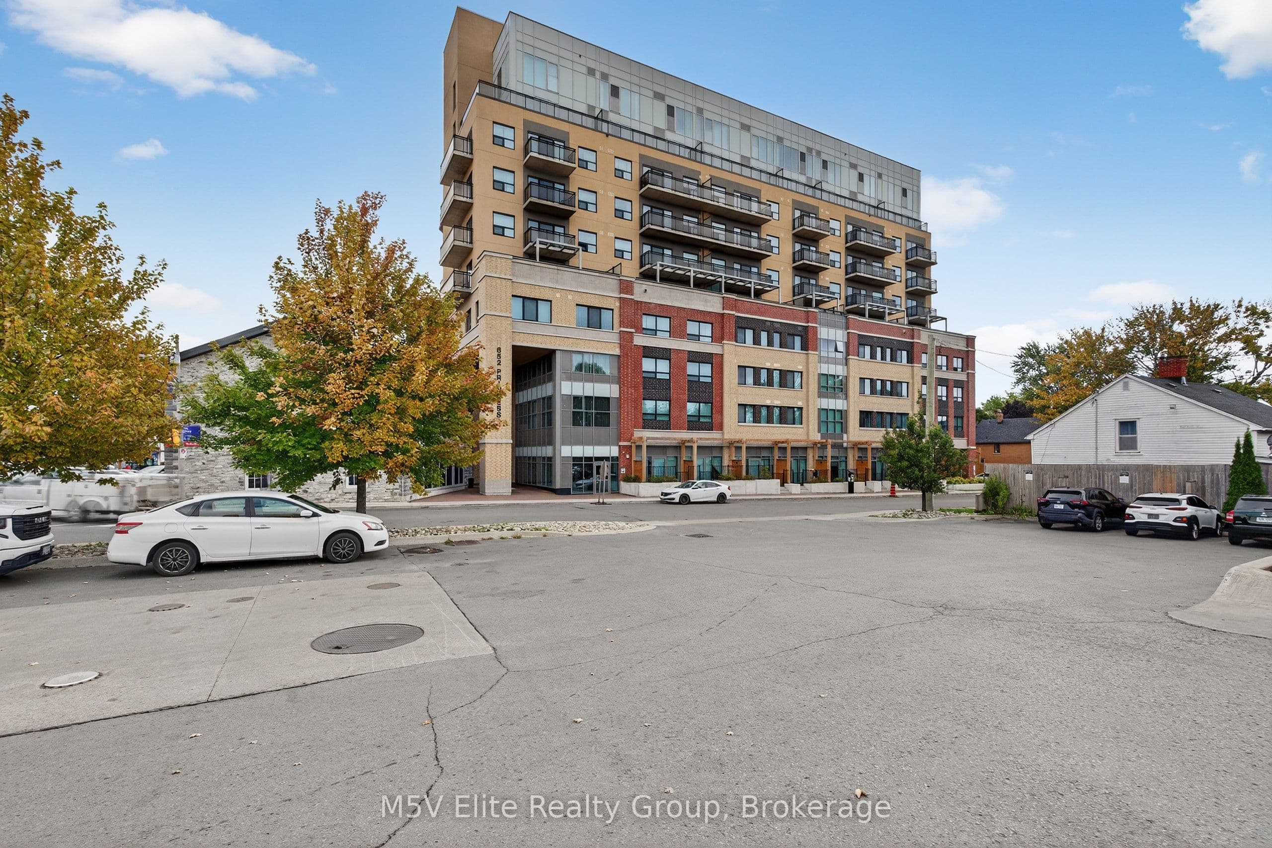 Unit 341 652 Princess Street photo 1