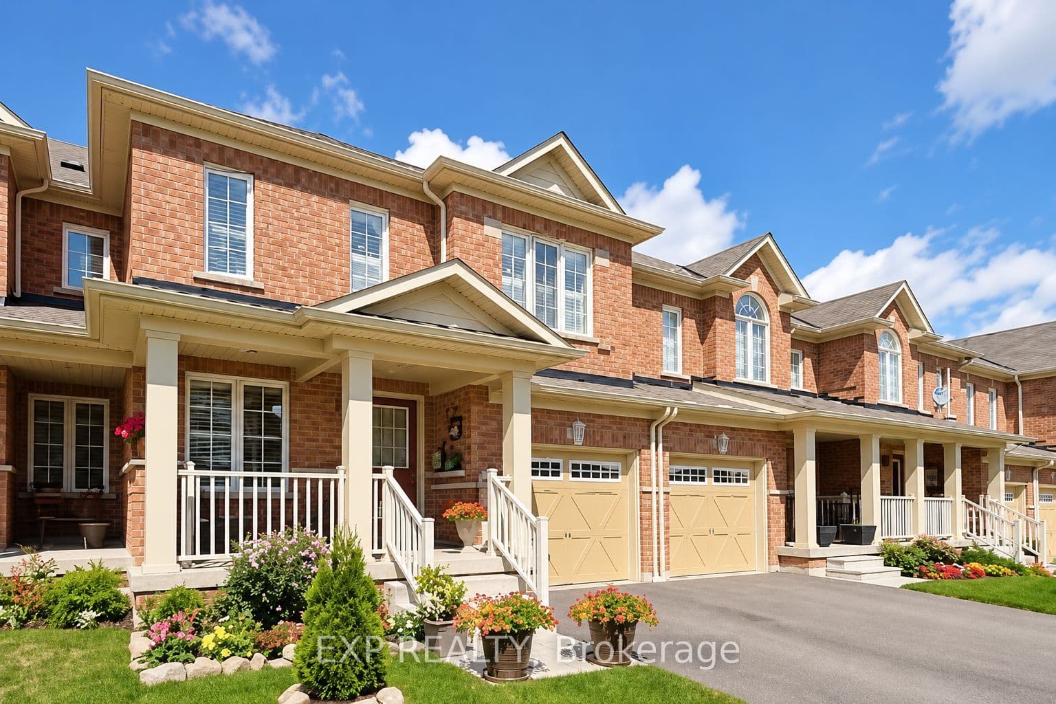 74 Elliottglen Drive photo 1