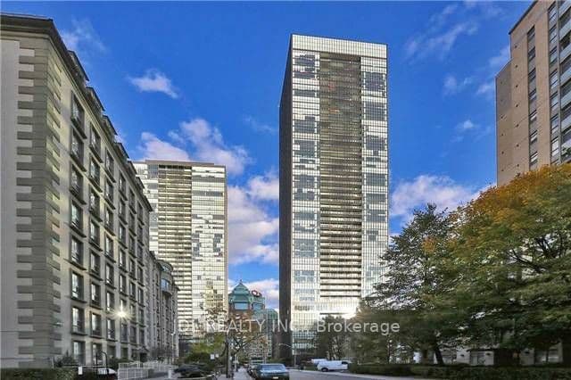 Unit 2810 101 Charles Street photo 1