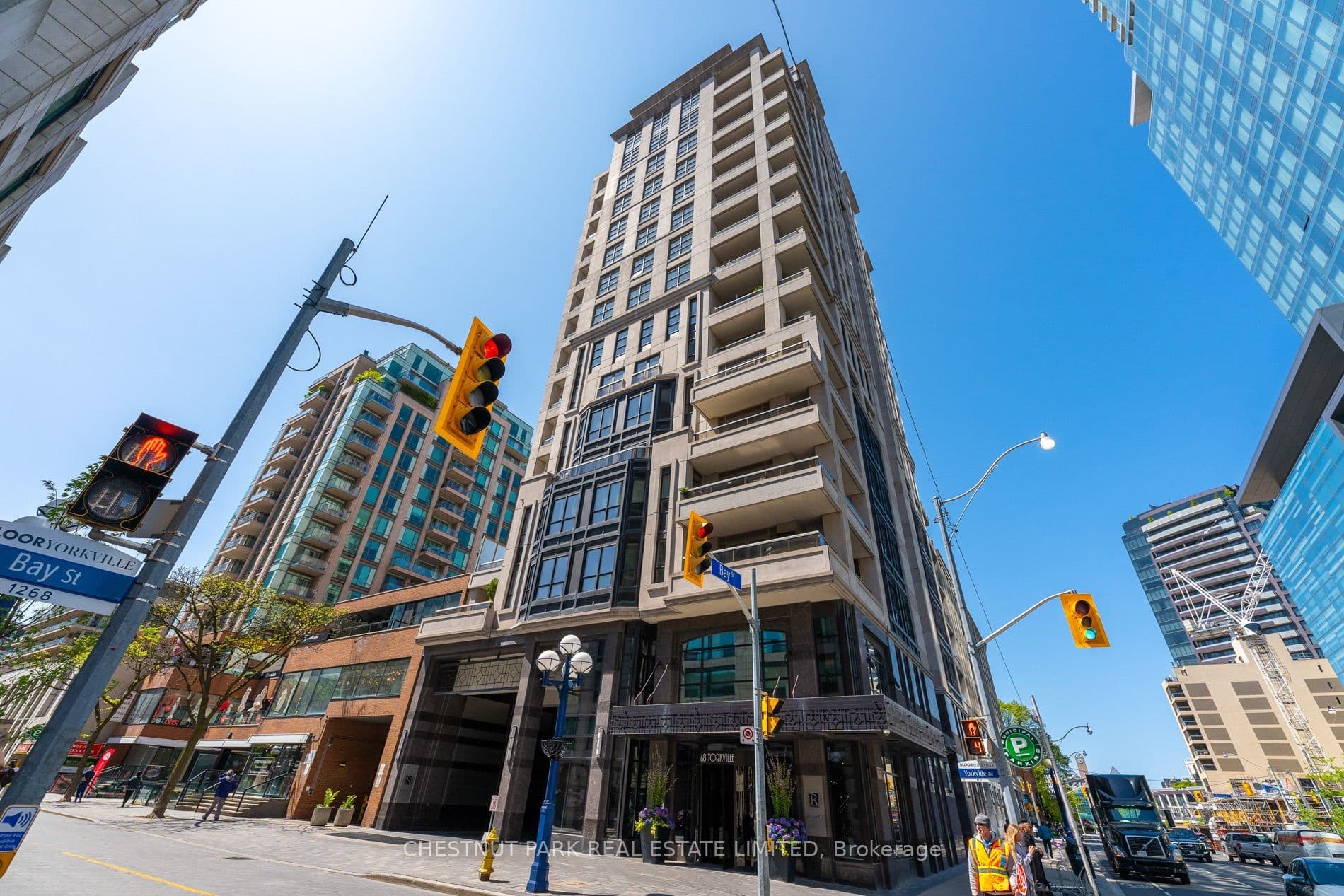 Unit 202 68 Yorkville Avenue photo 1