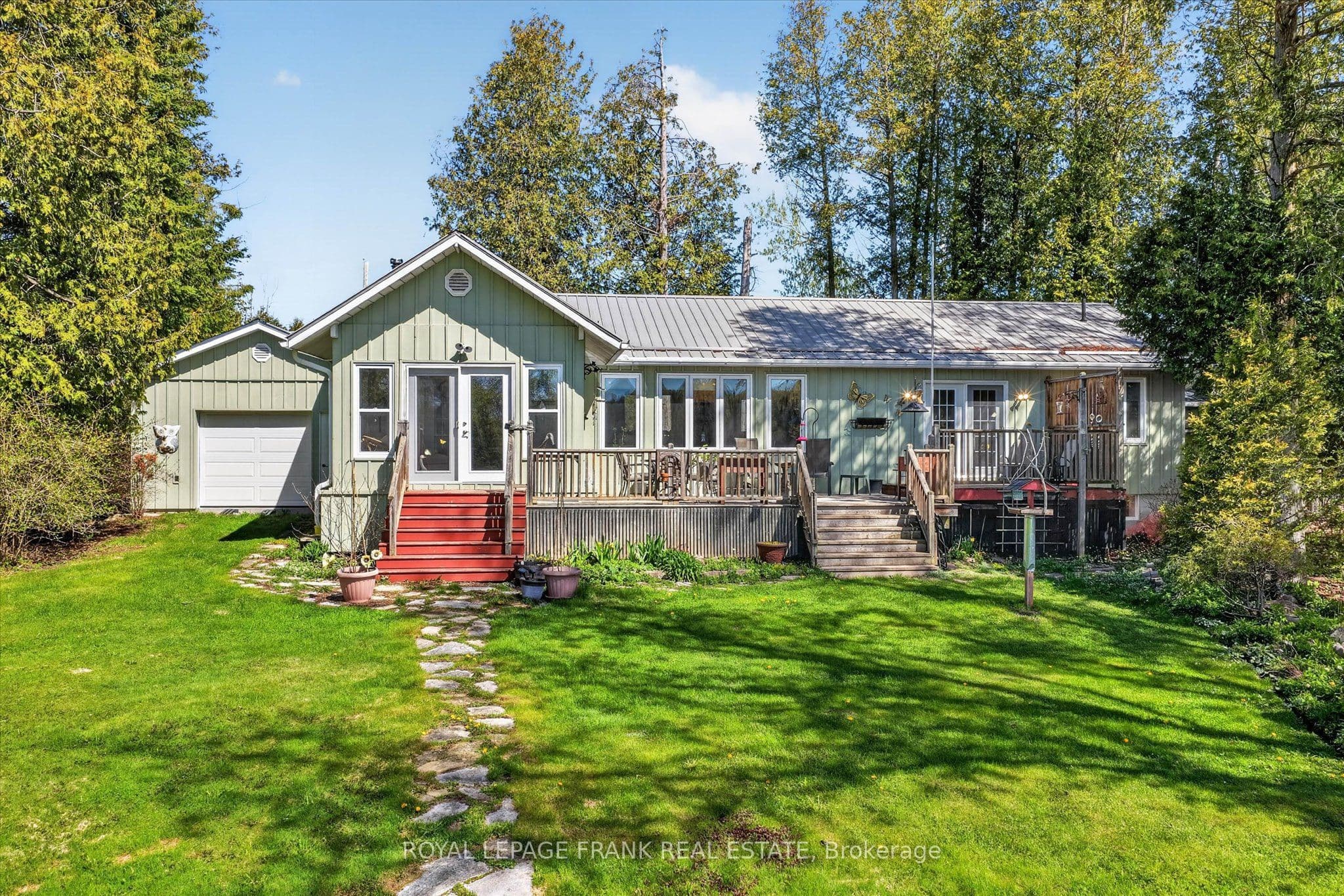 187 River Lane photo 1