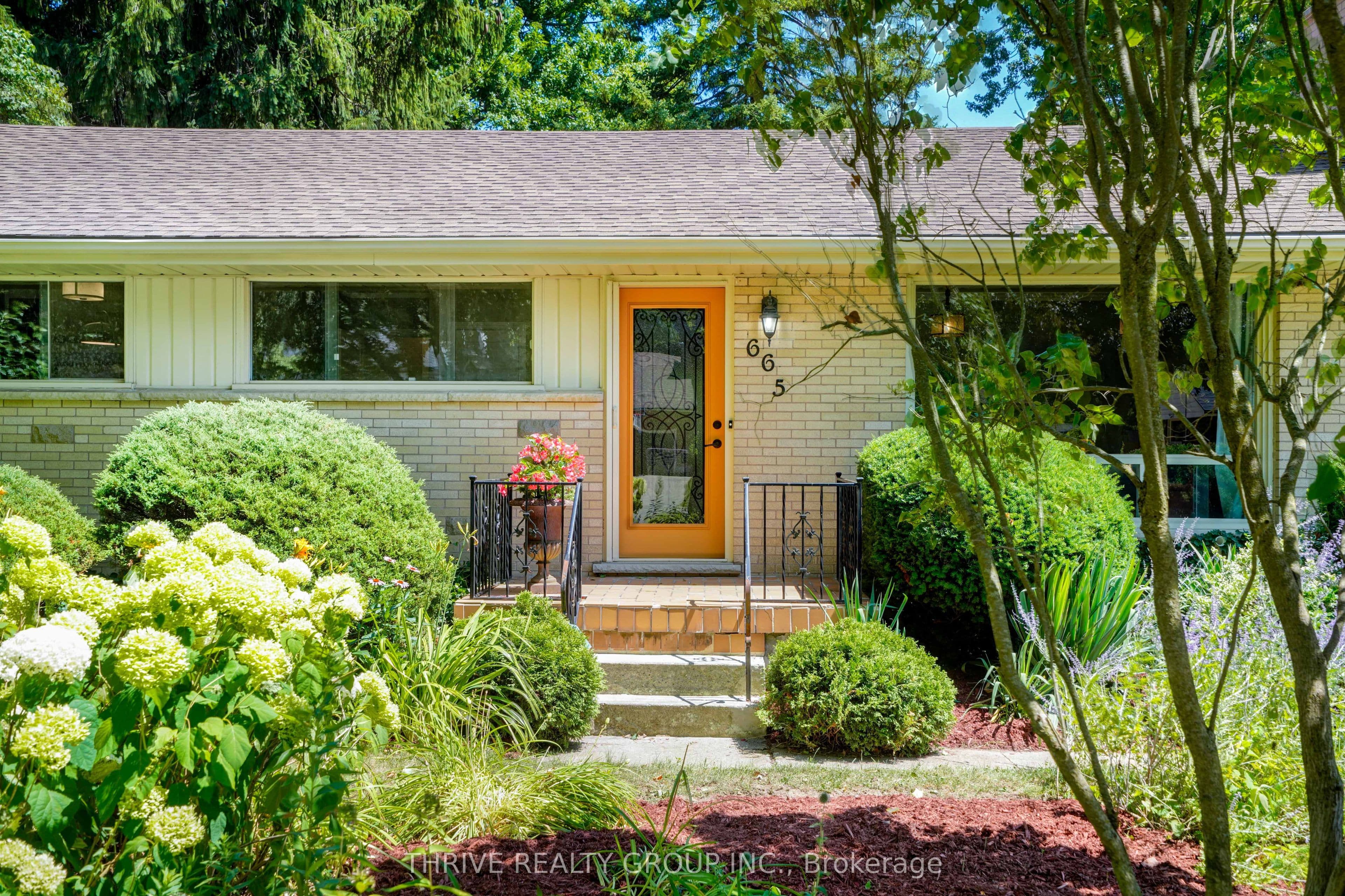 665 Kildare Road photo 1