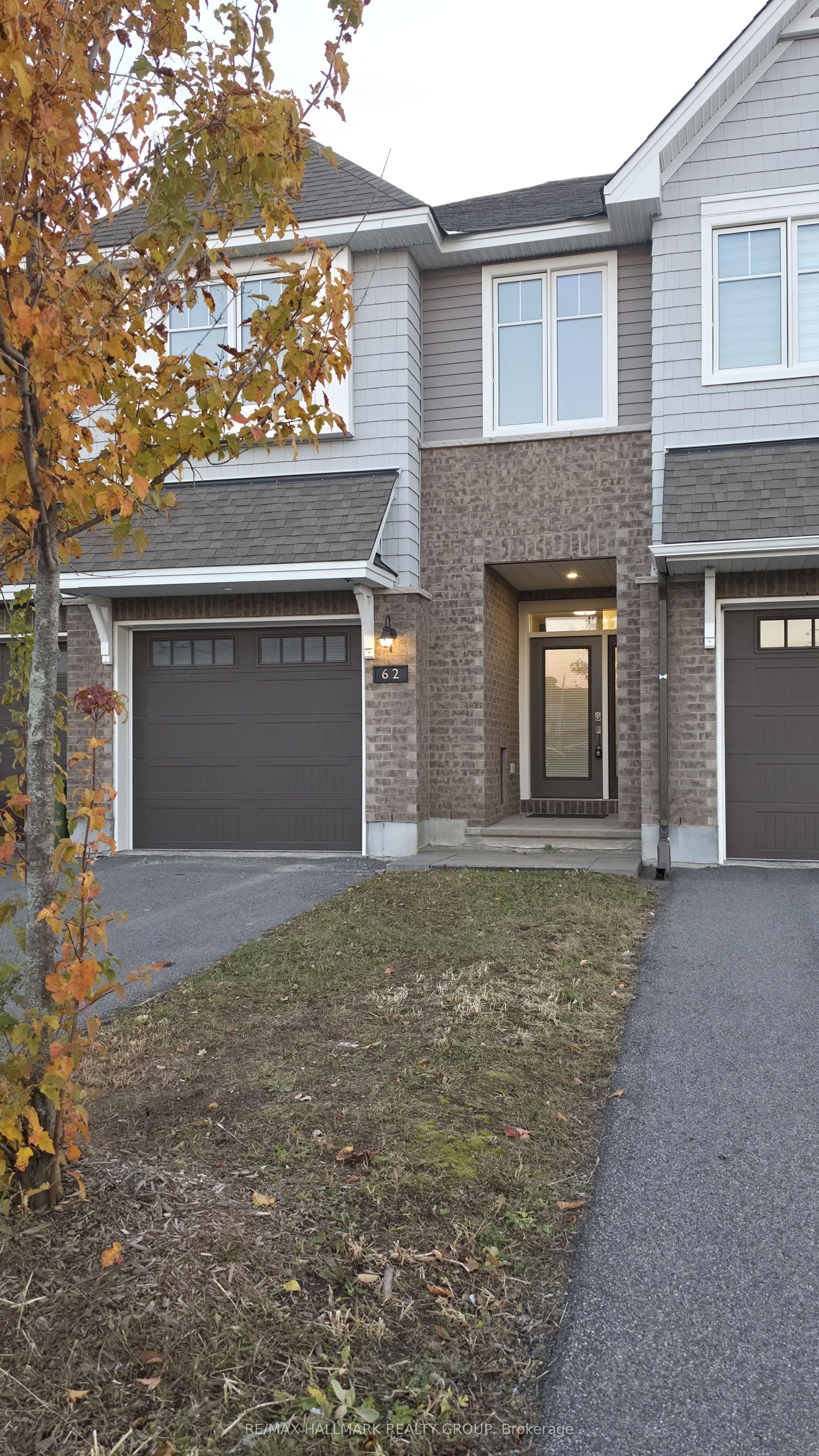 62 MANDEVILLA Crescent photo 1