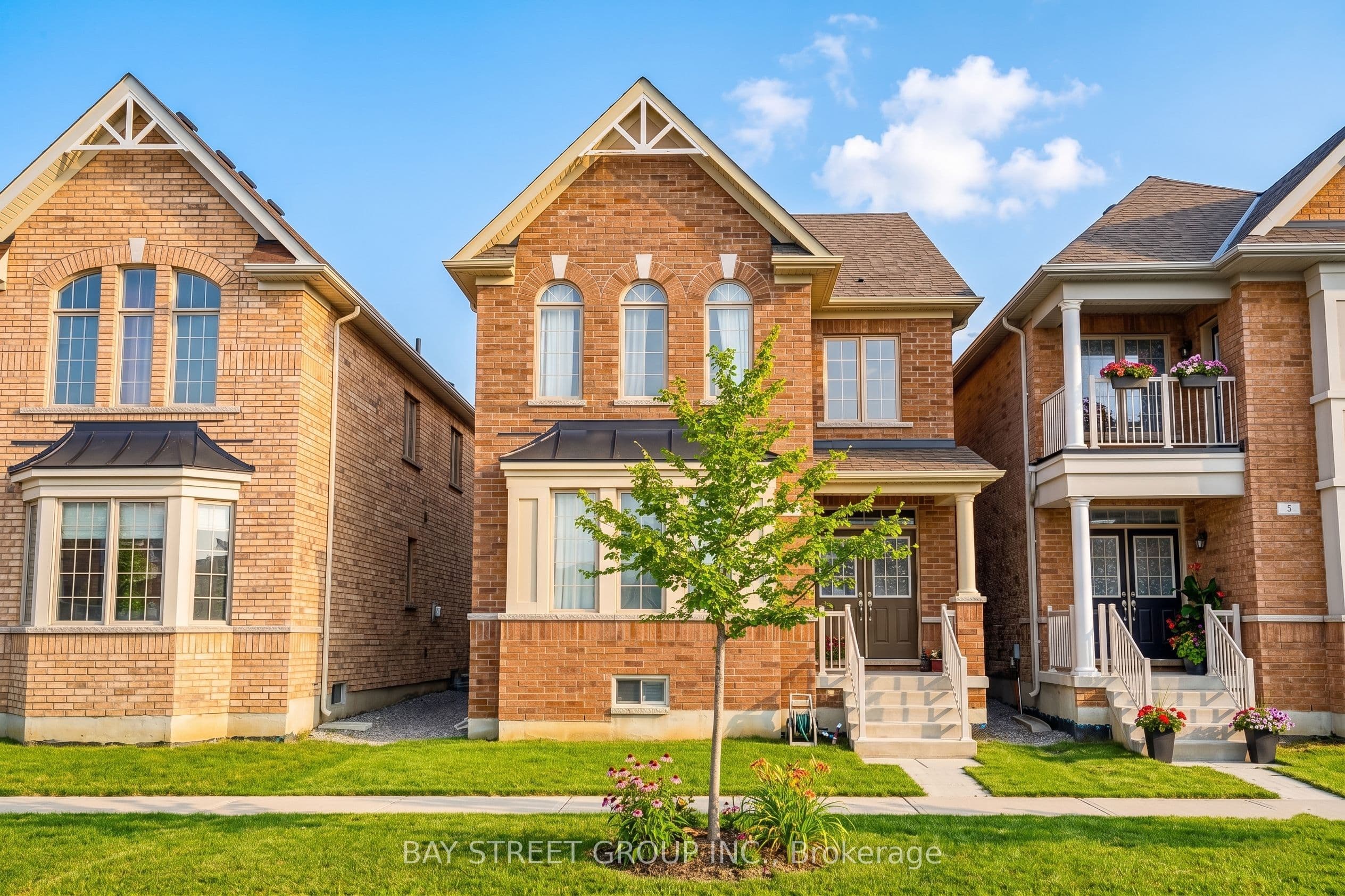7 Gordon Landon Drive photo 1