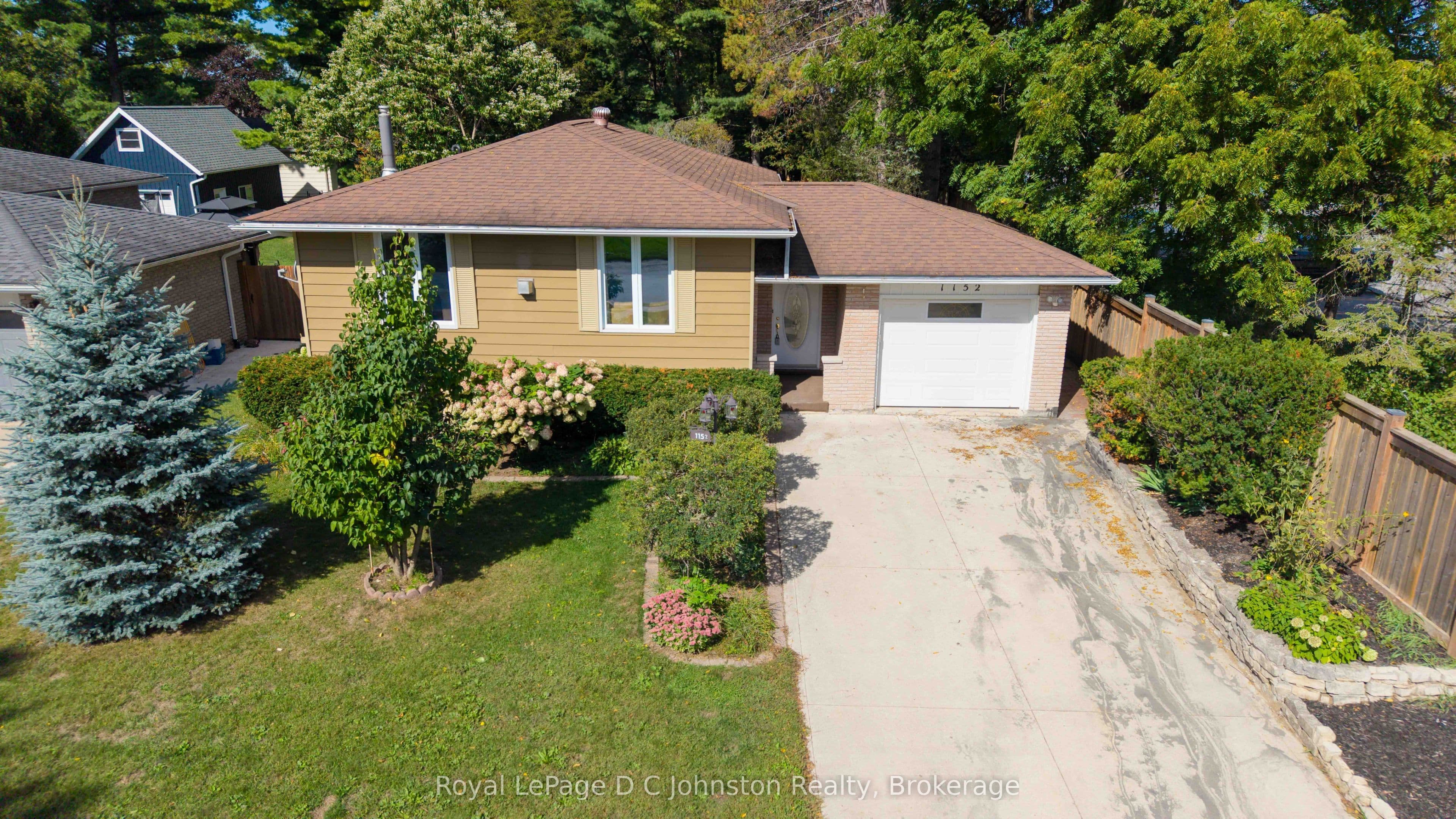 1152 Wellington Street photo 1