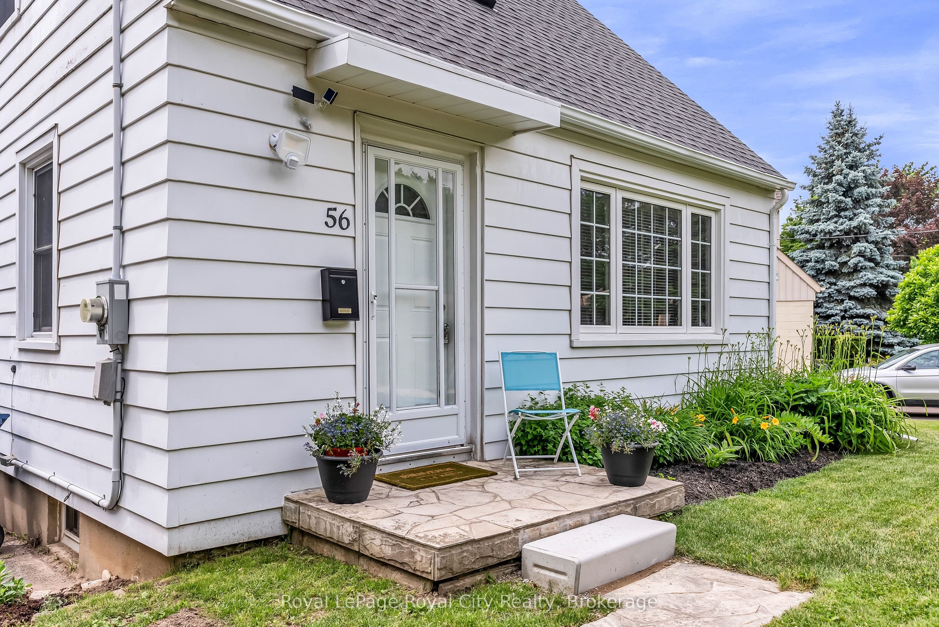 56 Winston Crescent photo 1