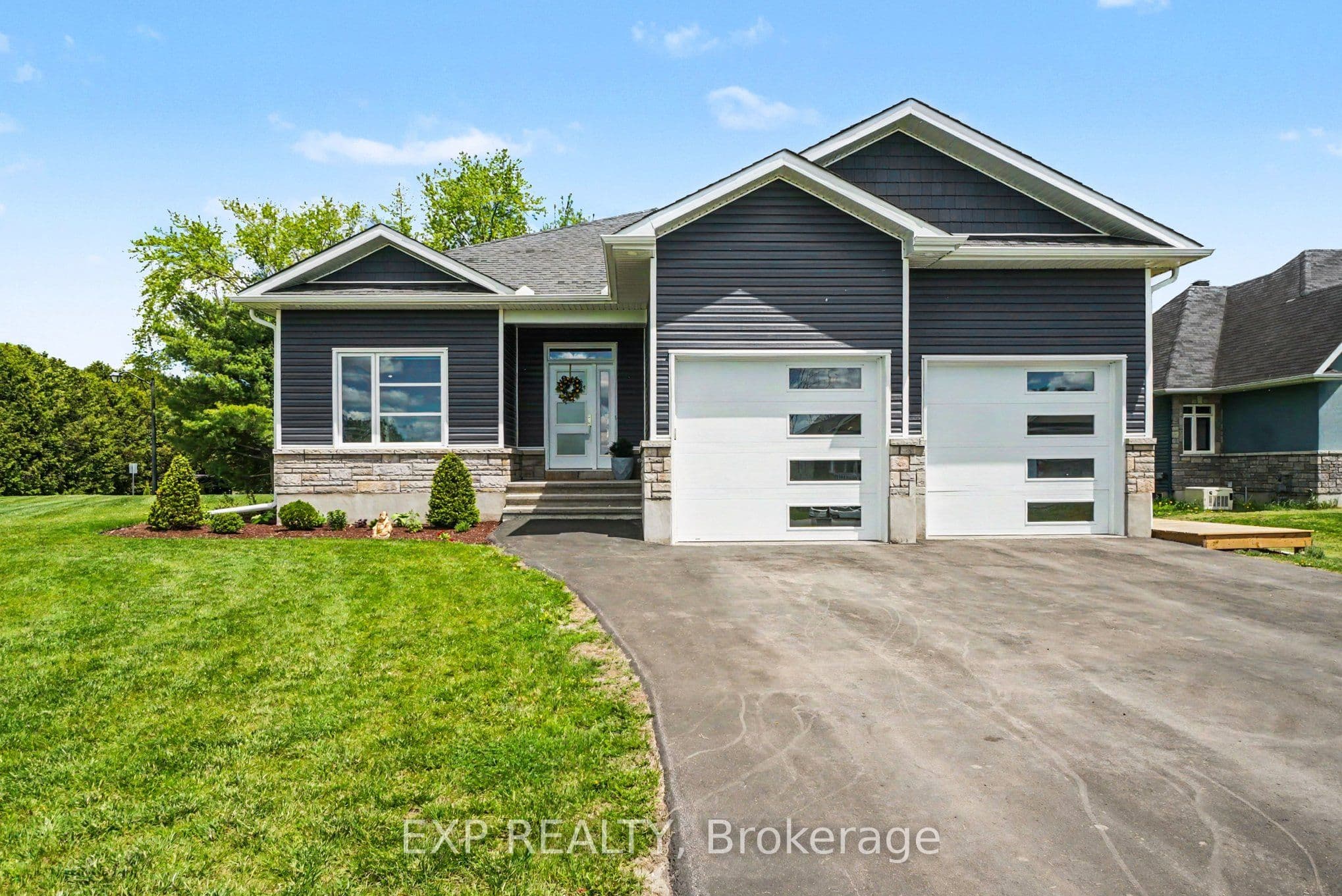 200 Nellie Street photo 1