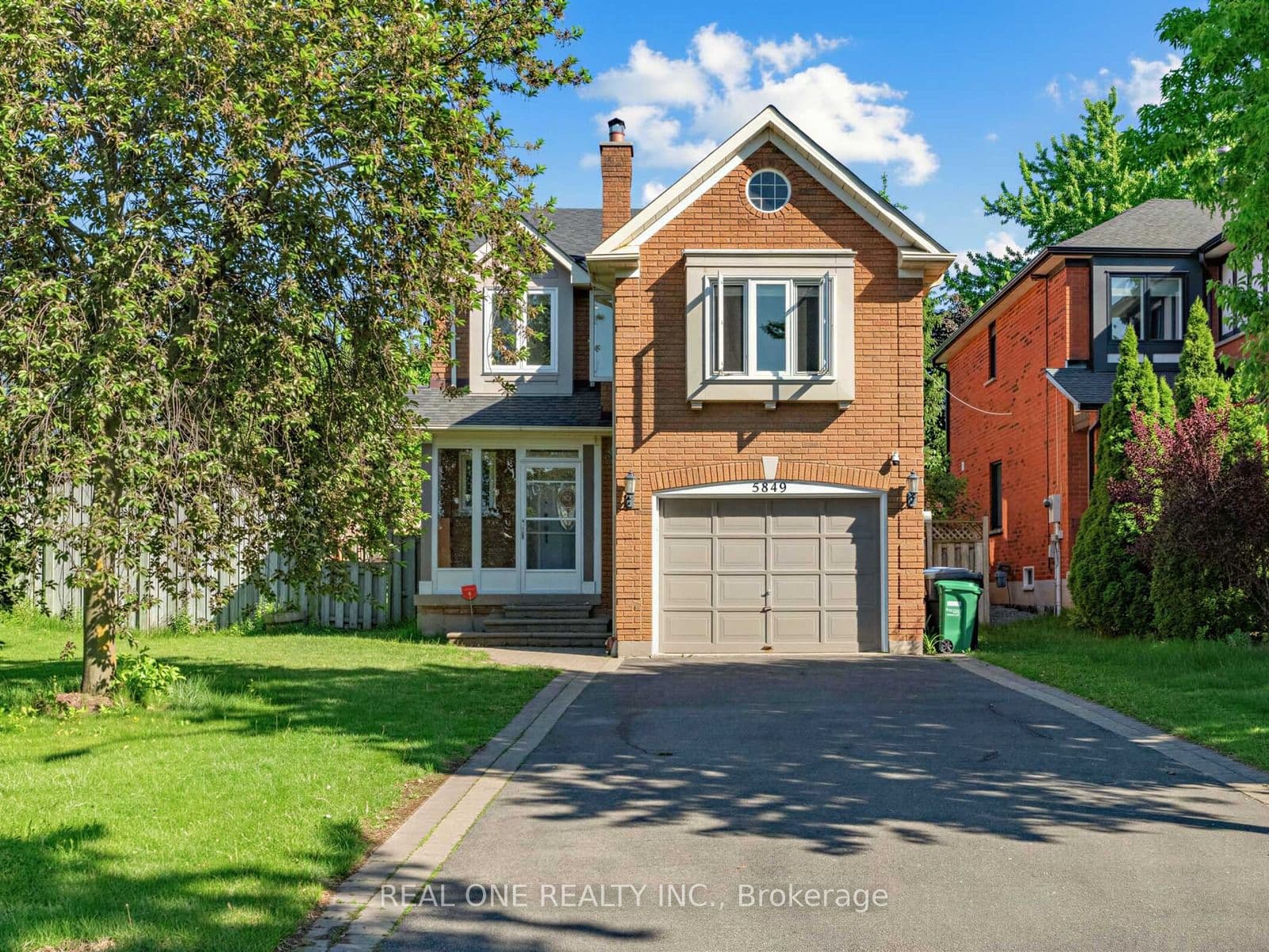 5849 Chorley Place photo 1