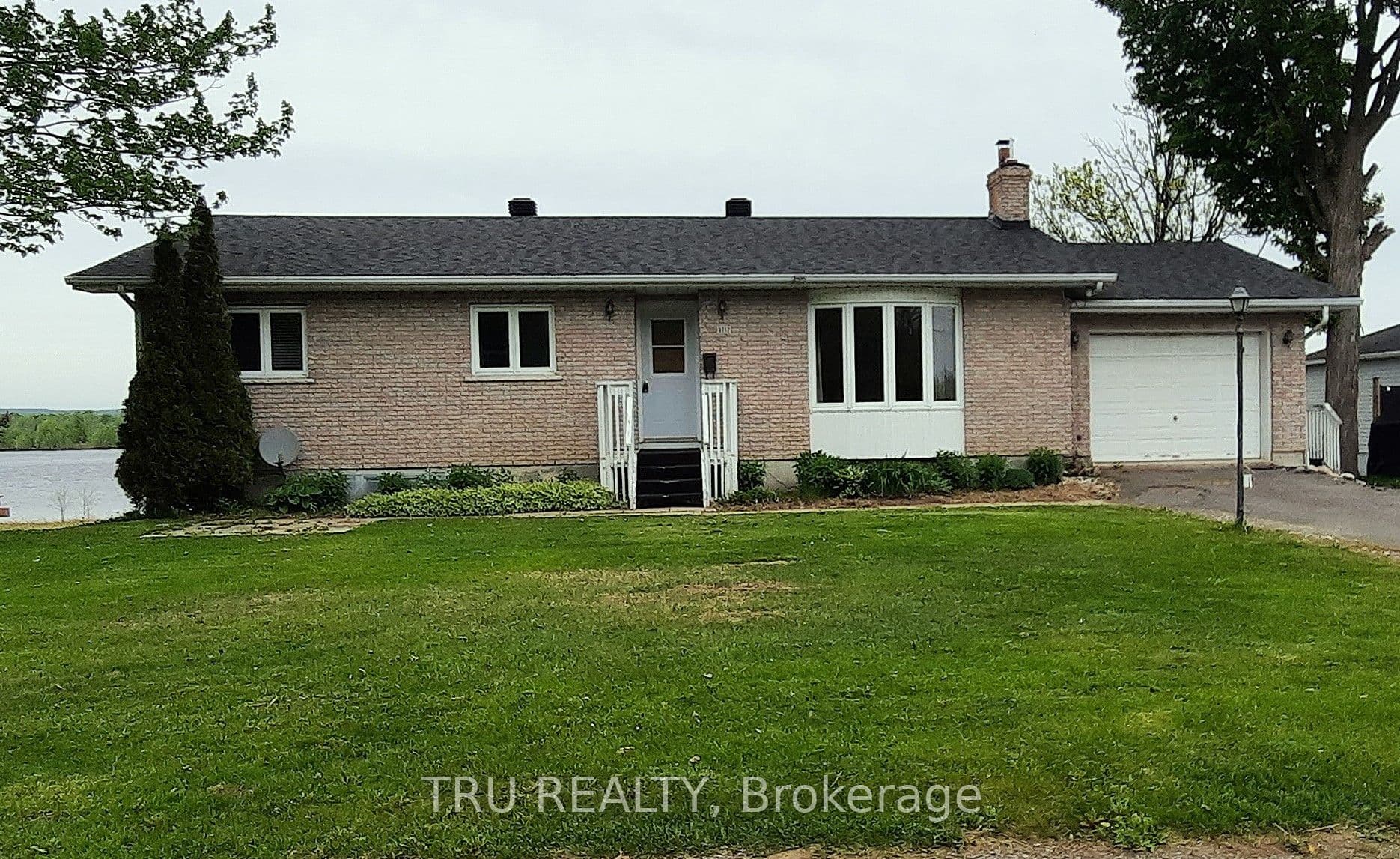 3717 Ch Prudhomme Road photo 1