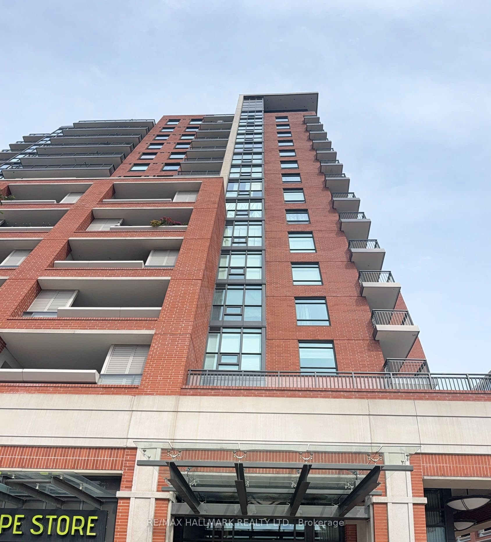 Unit 208 3091 Dufferin Street photo 1