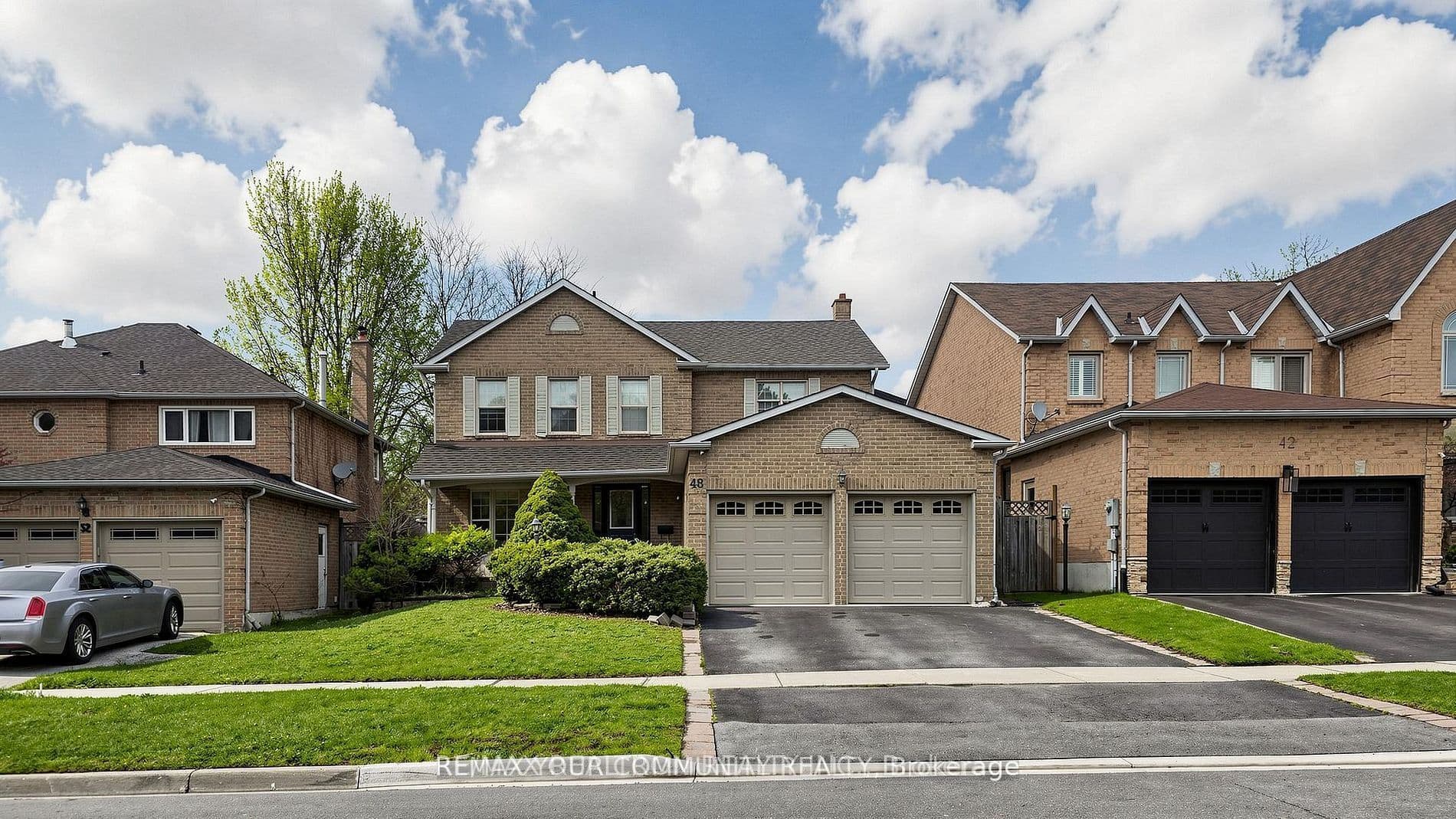 48 Beatty Crescent photo 1