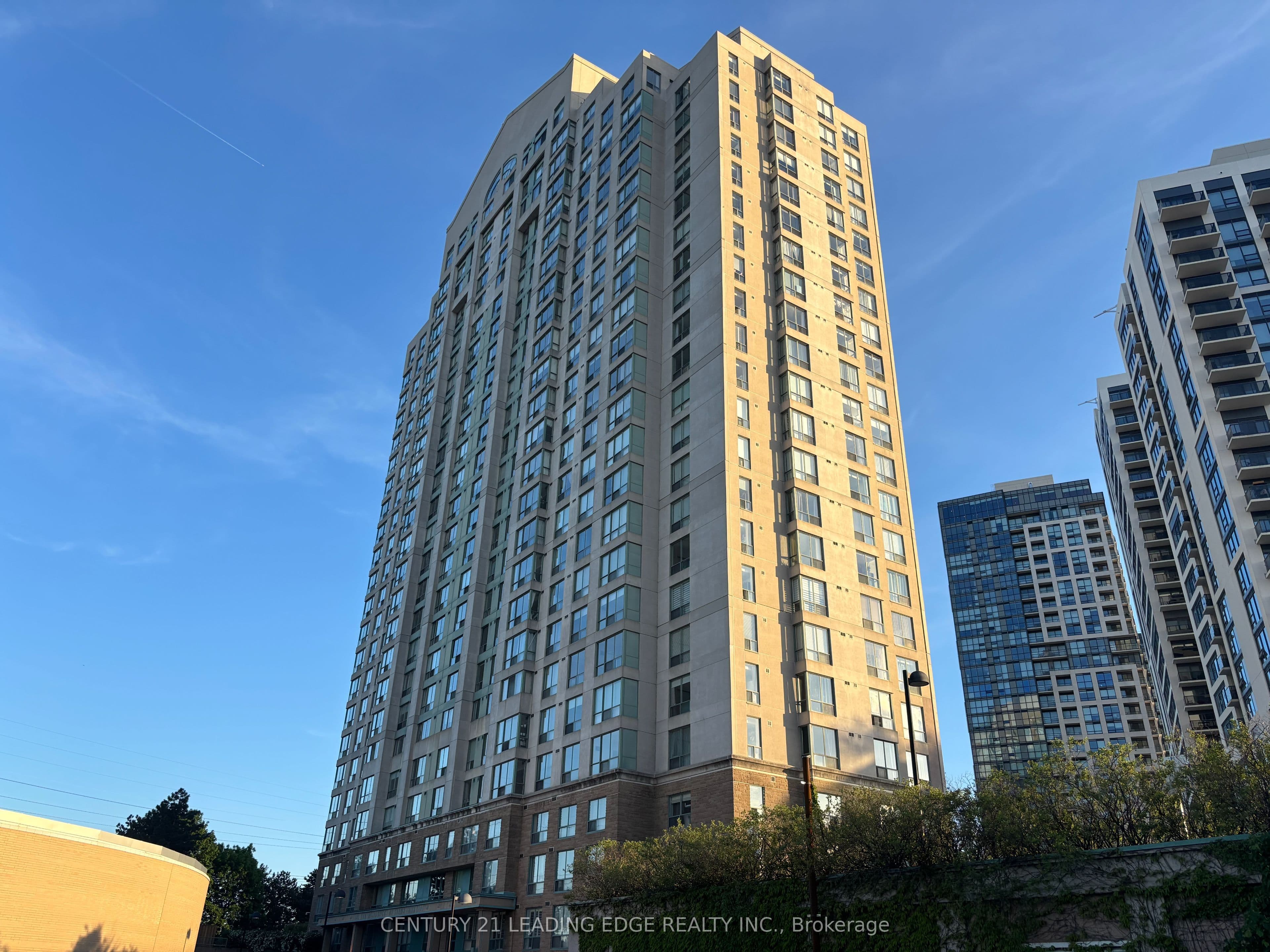 Unit 405 101 Subway Crescent photo 1
