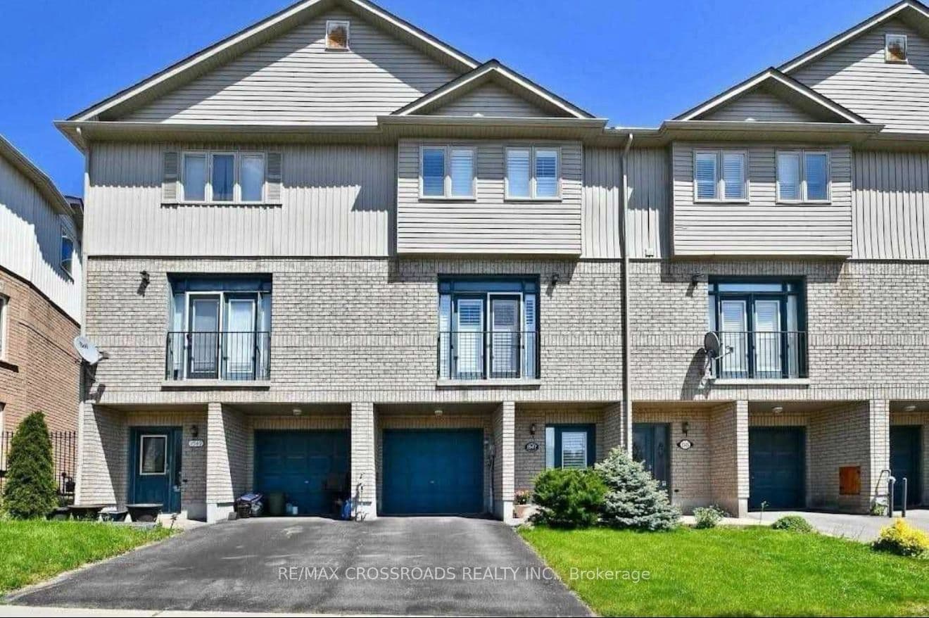 1547 Hummingbird Court photo 1