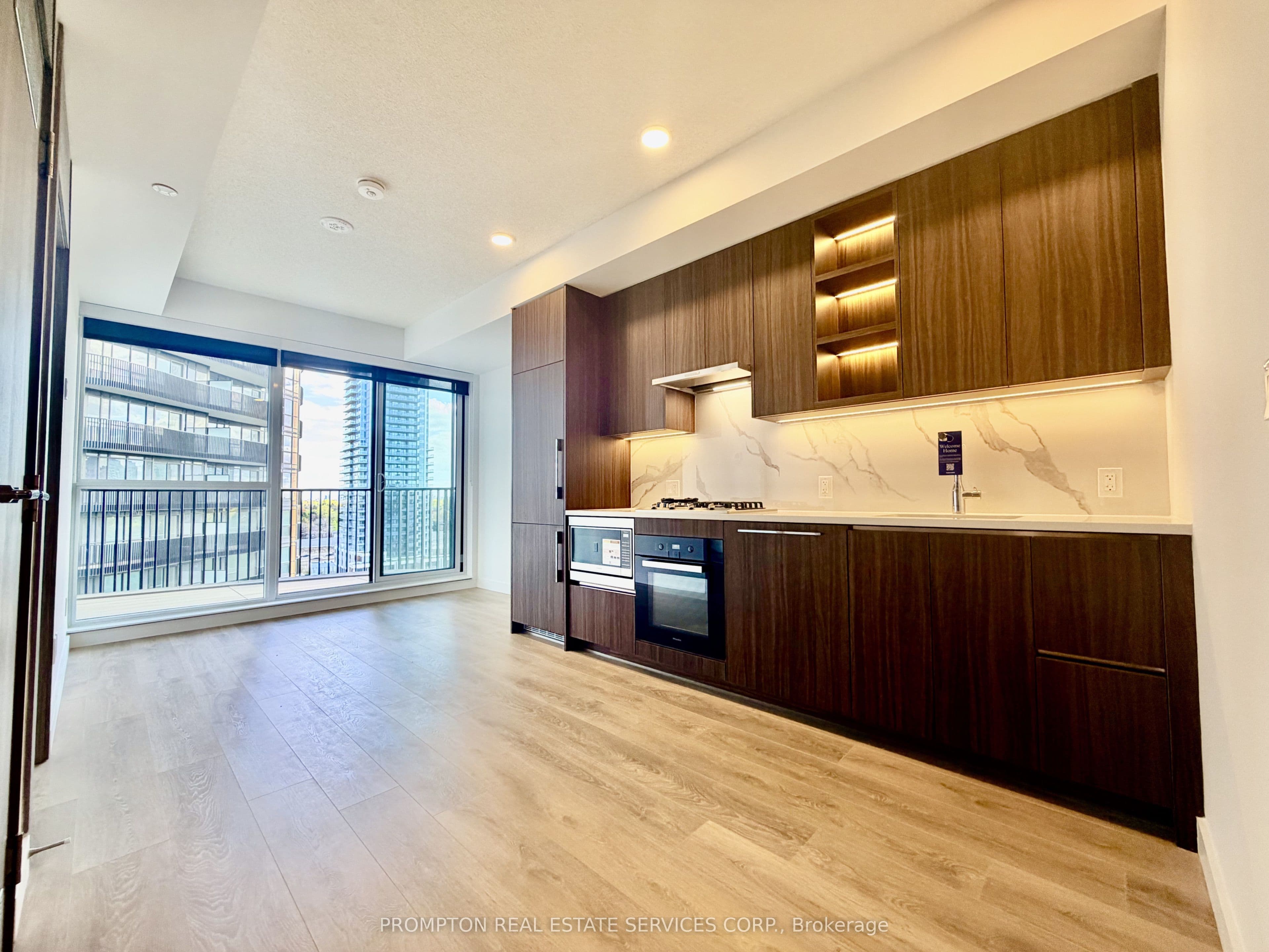 Unit 1212 75 BILLES Heights photo 1