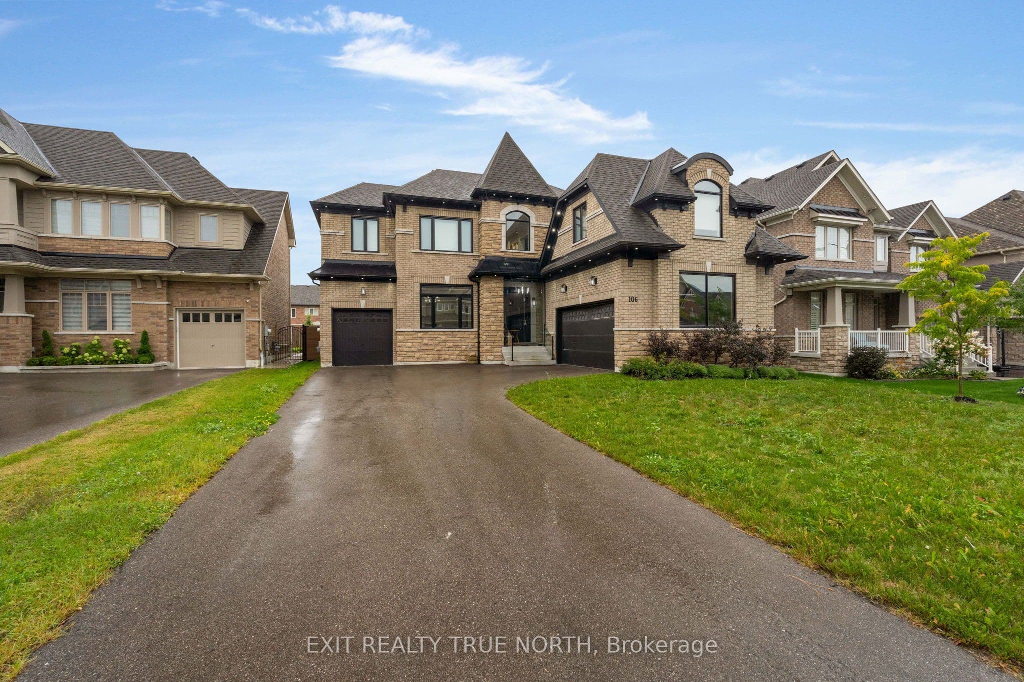 106 Rugman Crescent photo 1
