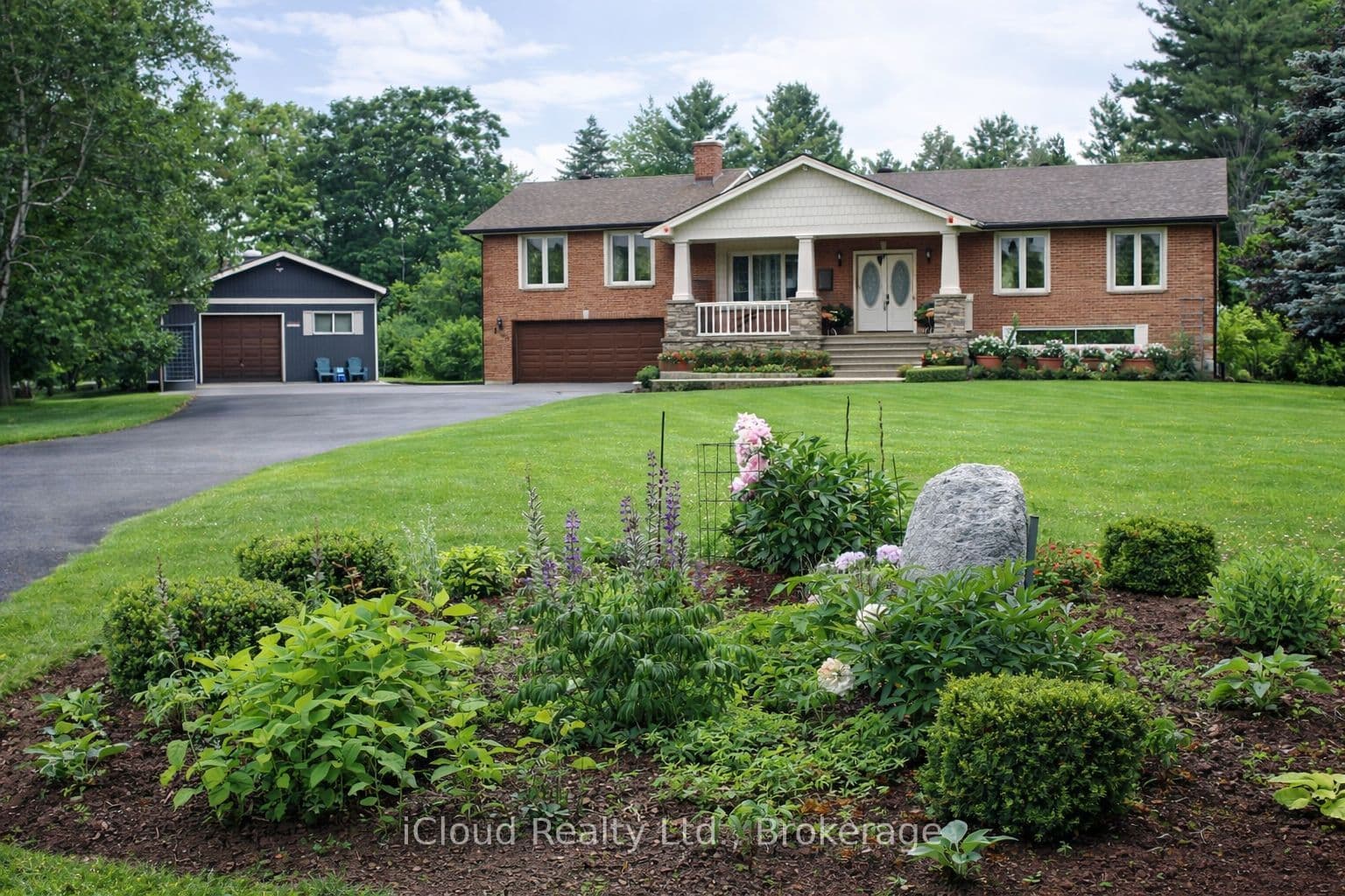 4101 Campbellville Road photo 1
