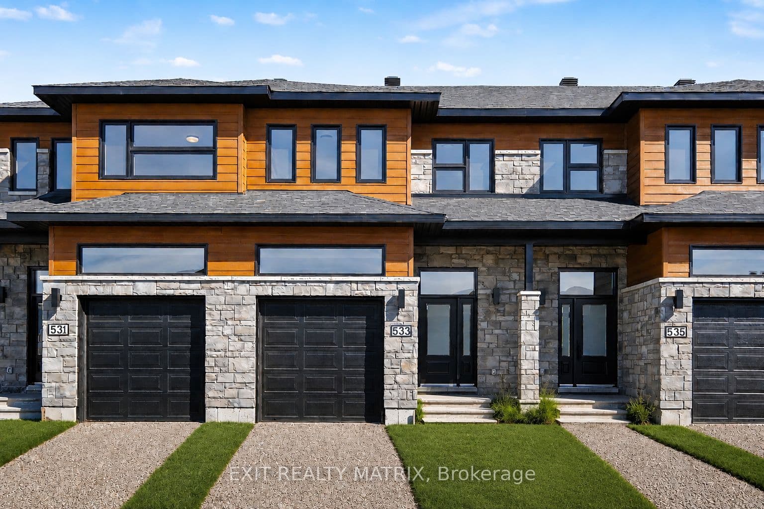 533 Regina Street photo 1