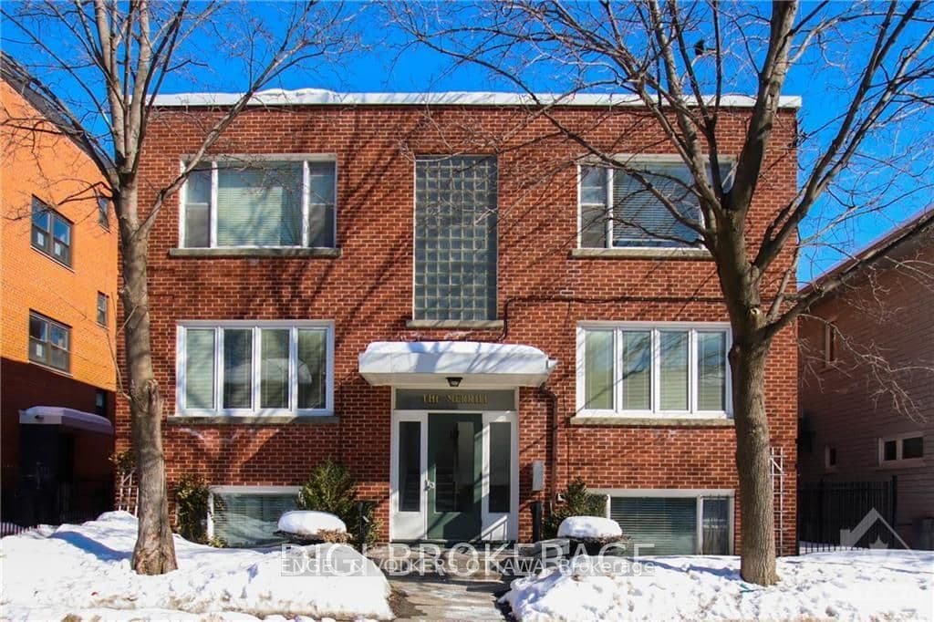 Unit 4 117 Macdonald Street photo 1