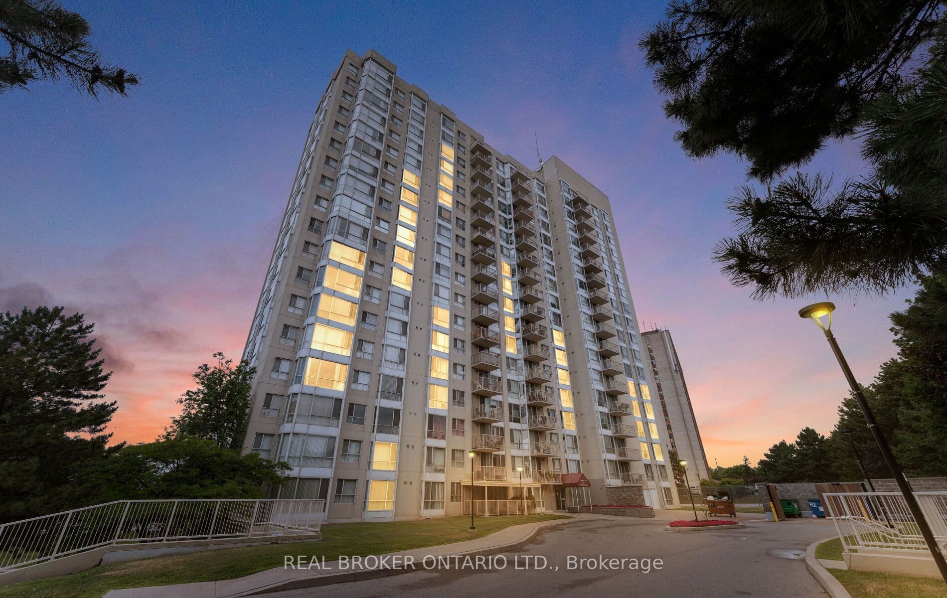 Unit 1809 3077 Weston Road photo 1