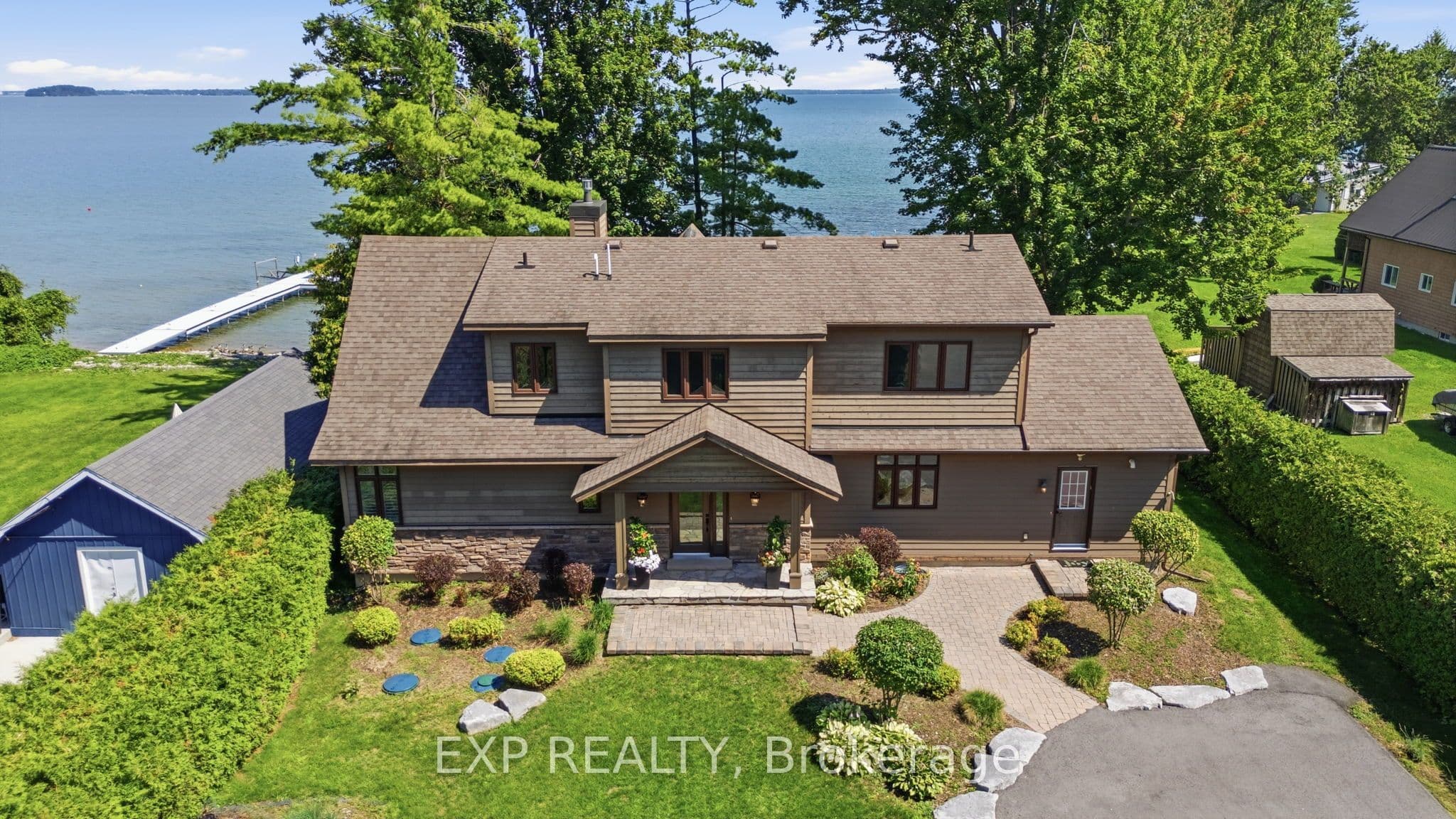 797 Woodland Drive photo 1