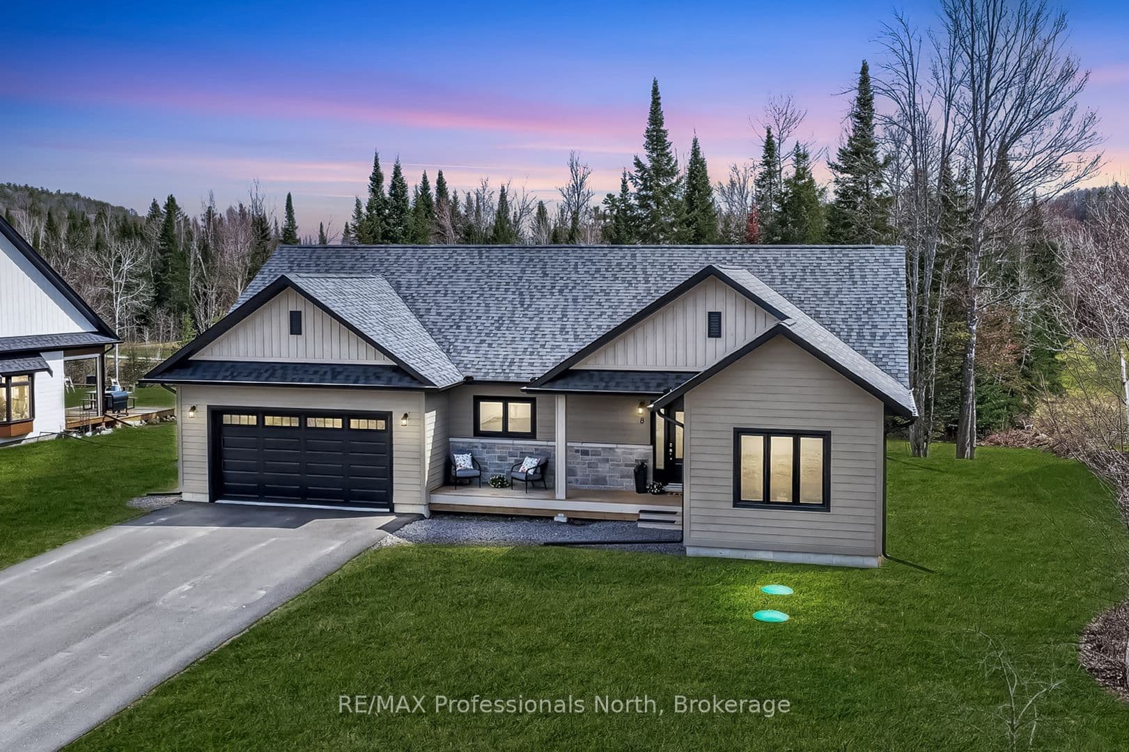 8 Bancroft Ridge Drive photo 1