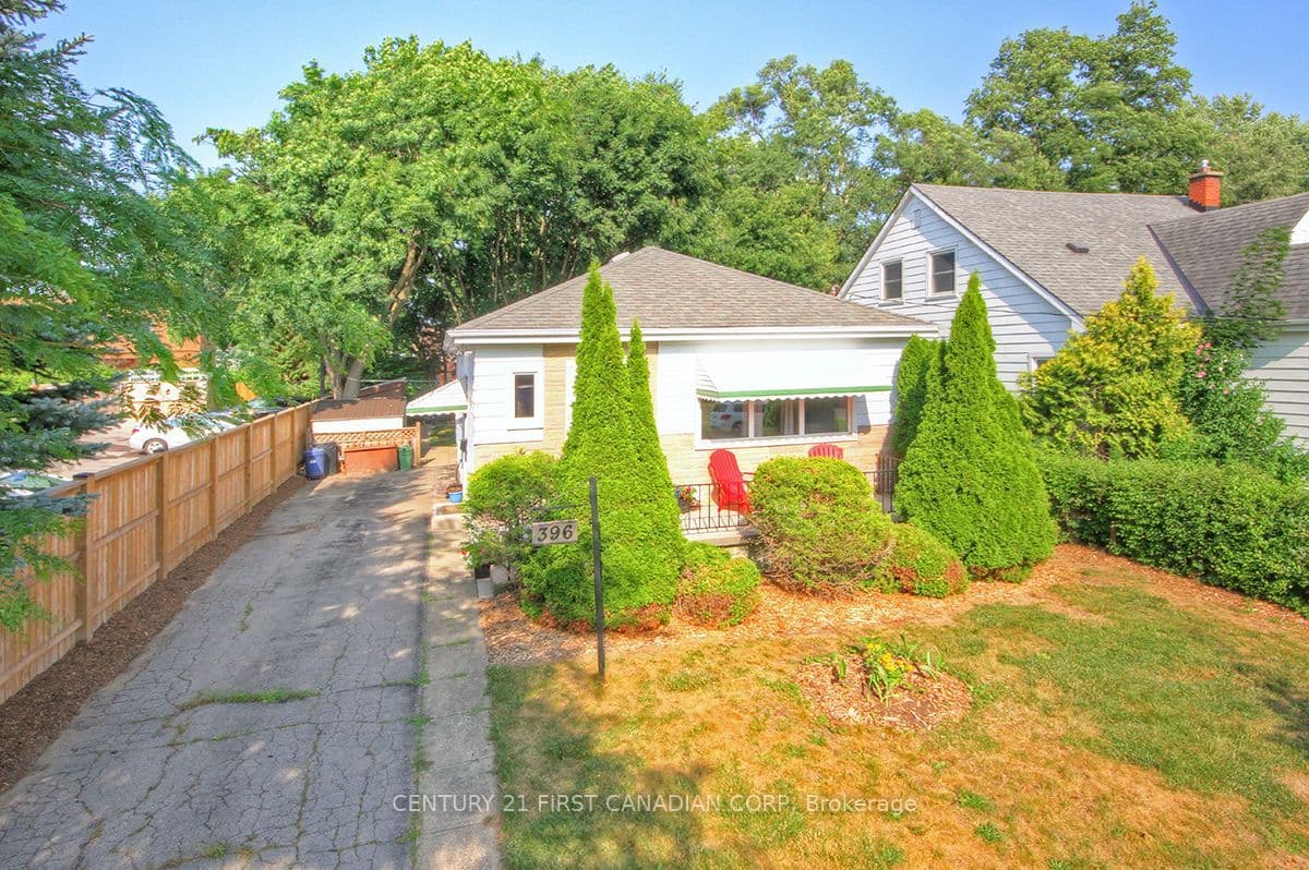 396 Avondale Road photo 1