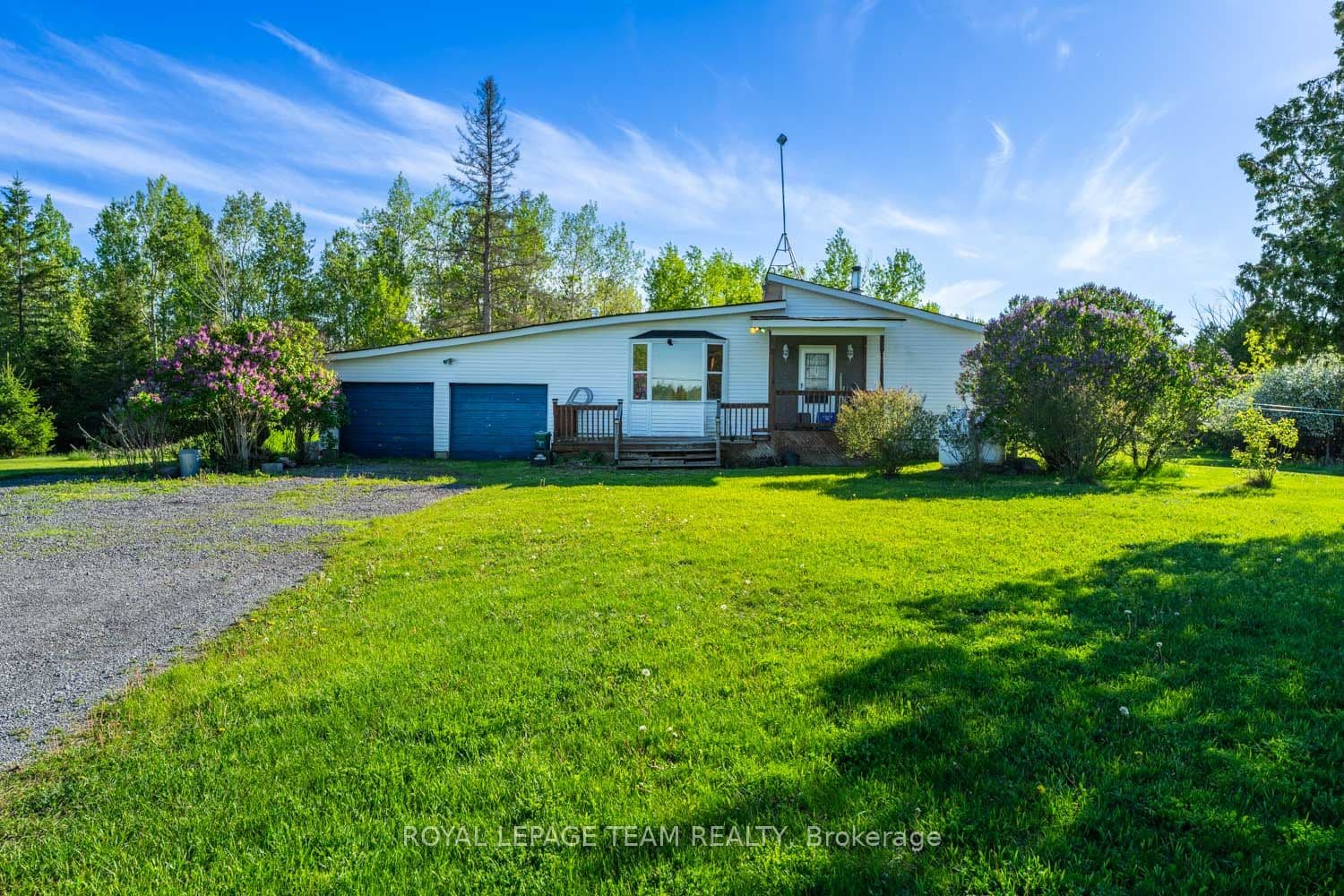 663 Beavertail Road photo 1