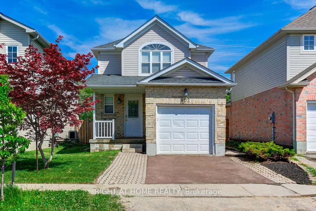 402 Lausanne Crescent photo 1