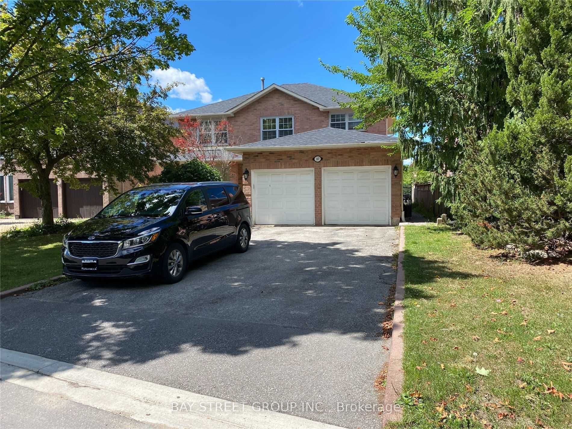 107 Stave Cres Crescent photo 1