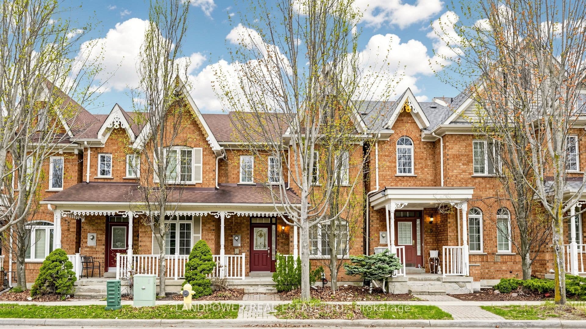 47 Queens Plate Drive photo 1