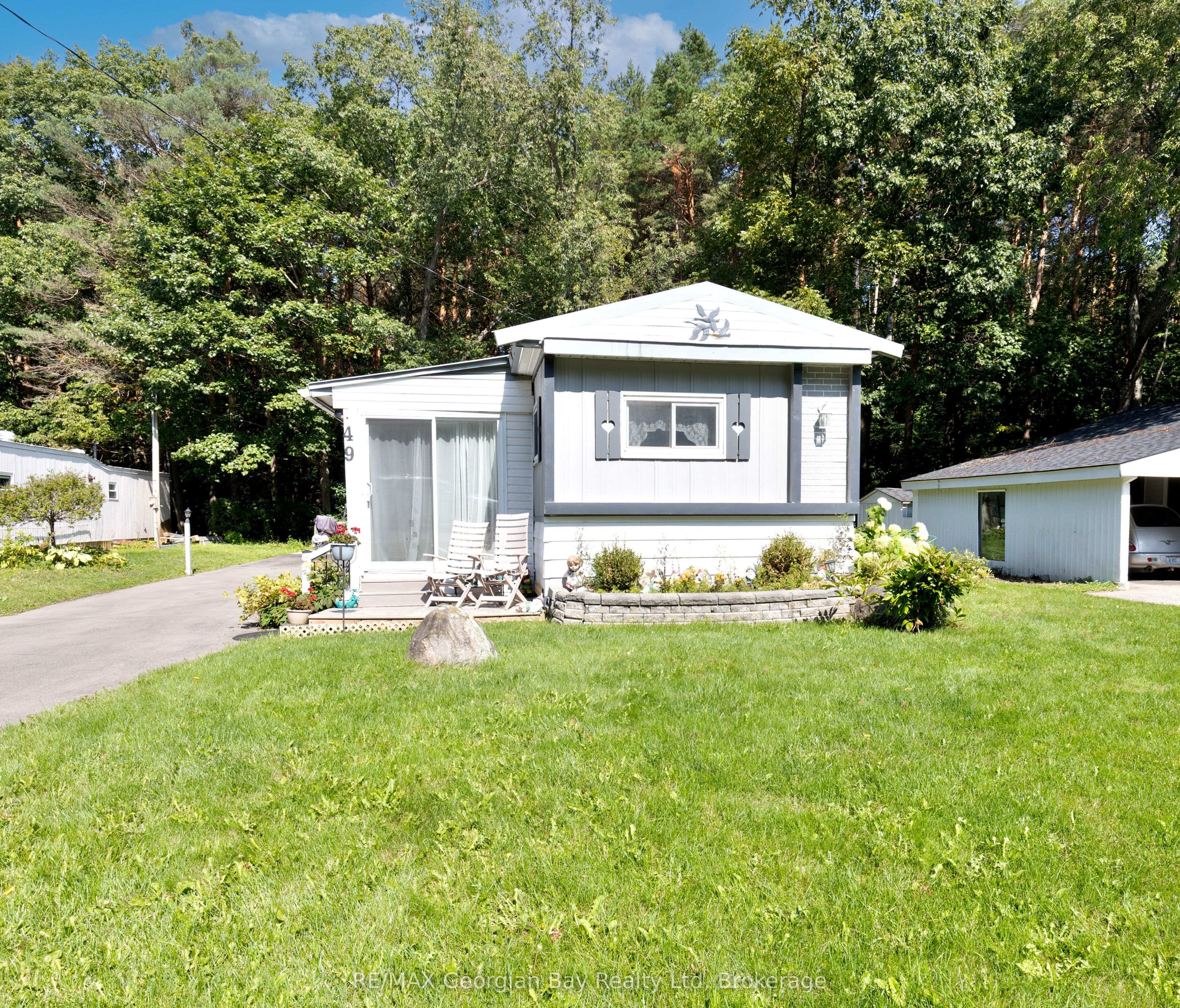 Unit 49 525 Midland Point Road photo 1