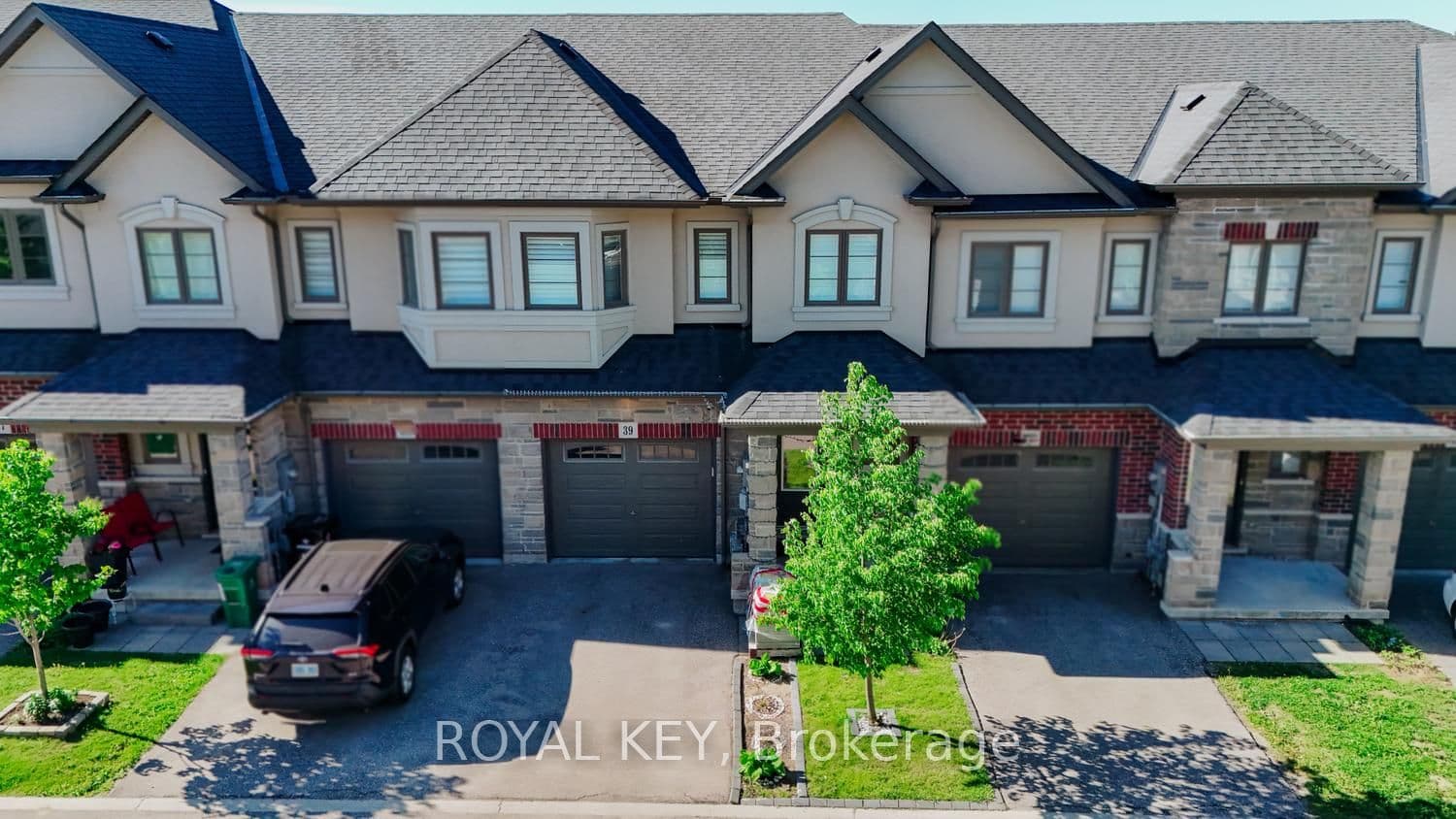 Unit 39 324 Equestrian Way photo 1